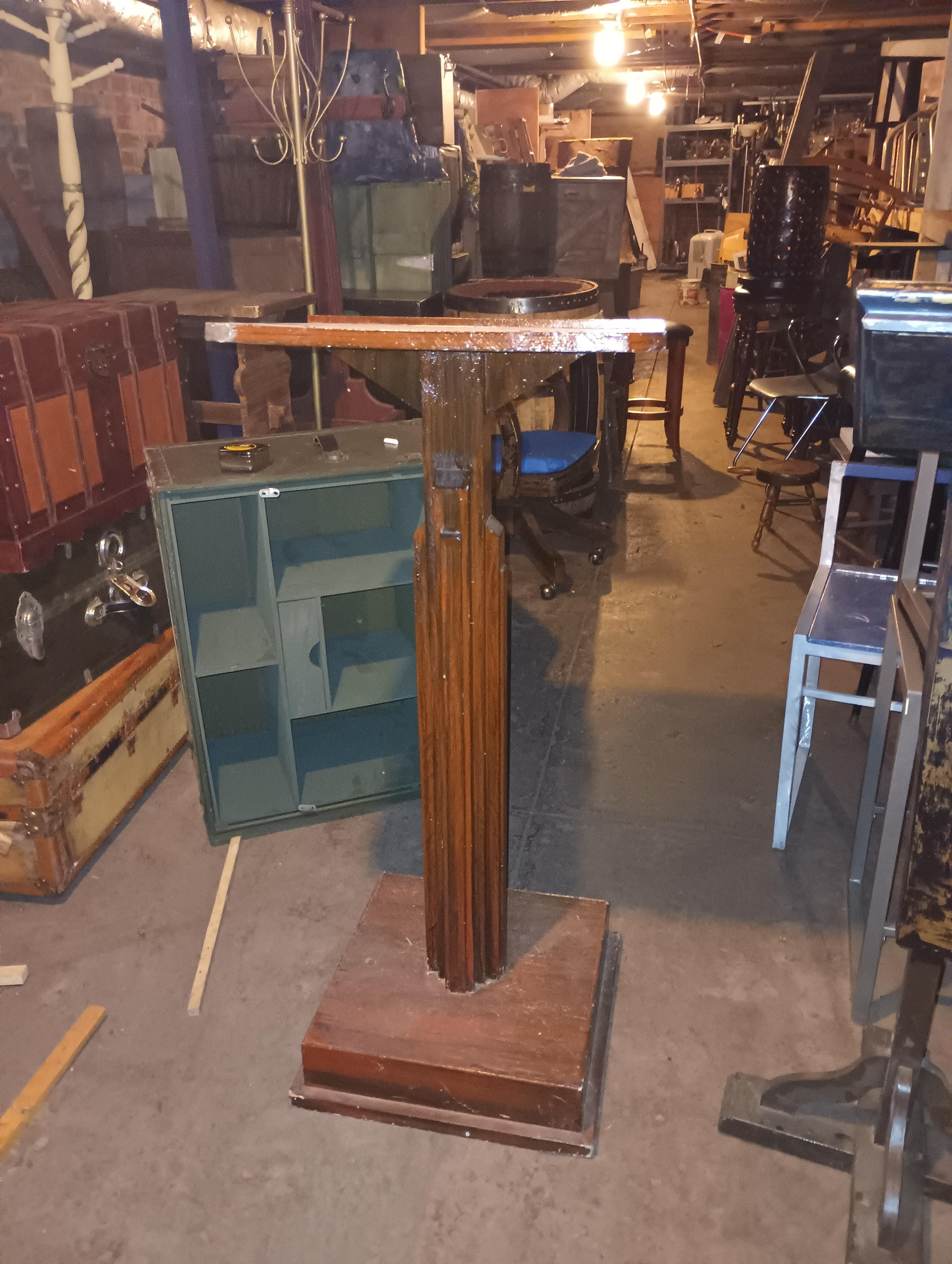 Podium pulled for POTUS