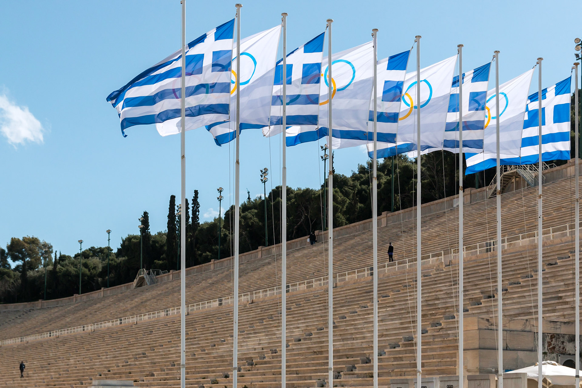 Bildiğimiz şekliyle modern olimpiyatların, ilk defa 1986 yılında gerçekleştirildiği Panathenaic Stadyum.

Tamamı mermerden inşa edilen stadyumun diğer ismi Kallimármaro'dur ve "güzel mermer" anlamına gelir.
