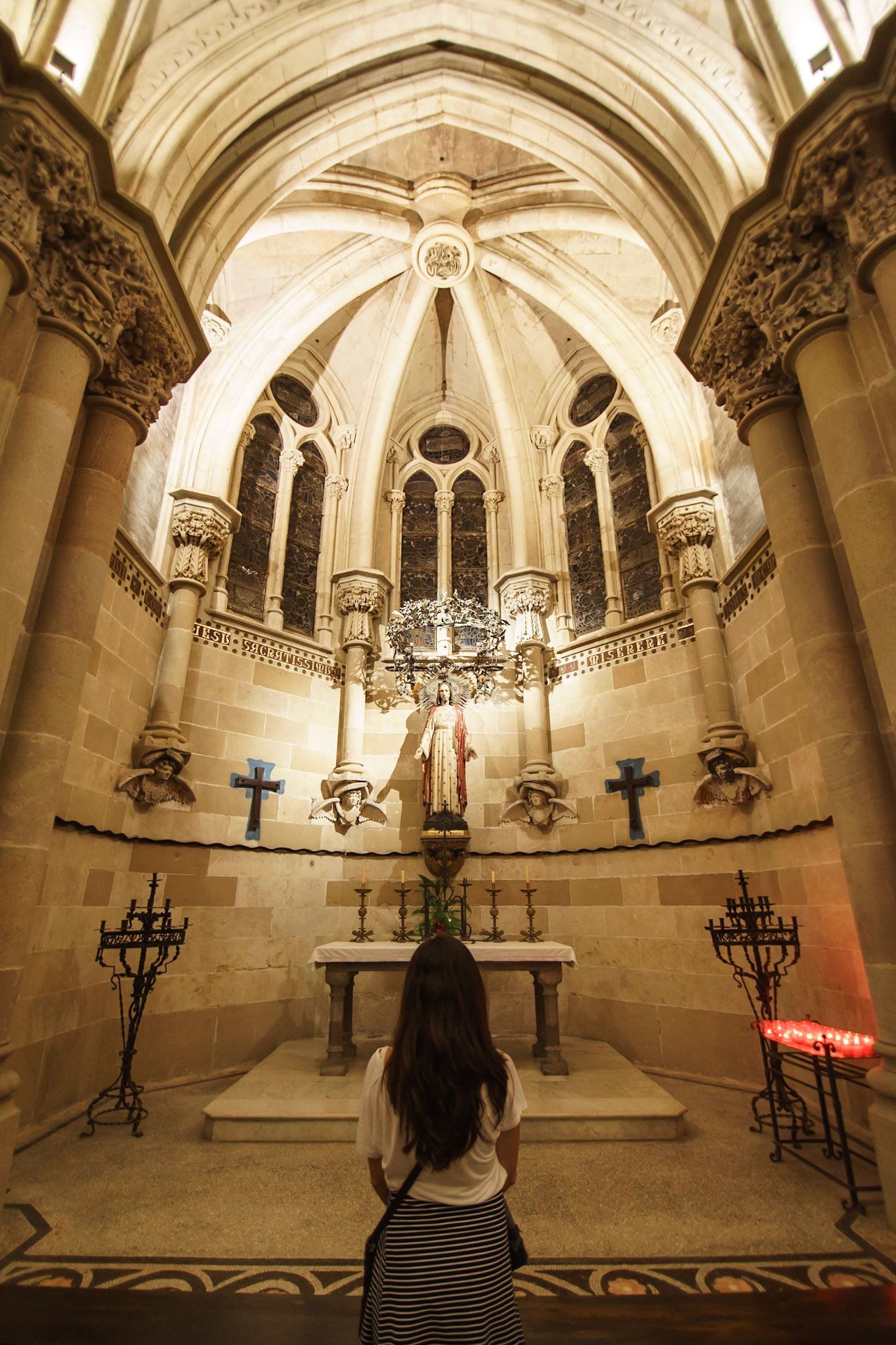 Sagrada Familia'nın kriptasındaki 4 şapelden birisi.