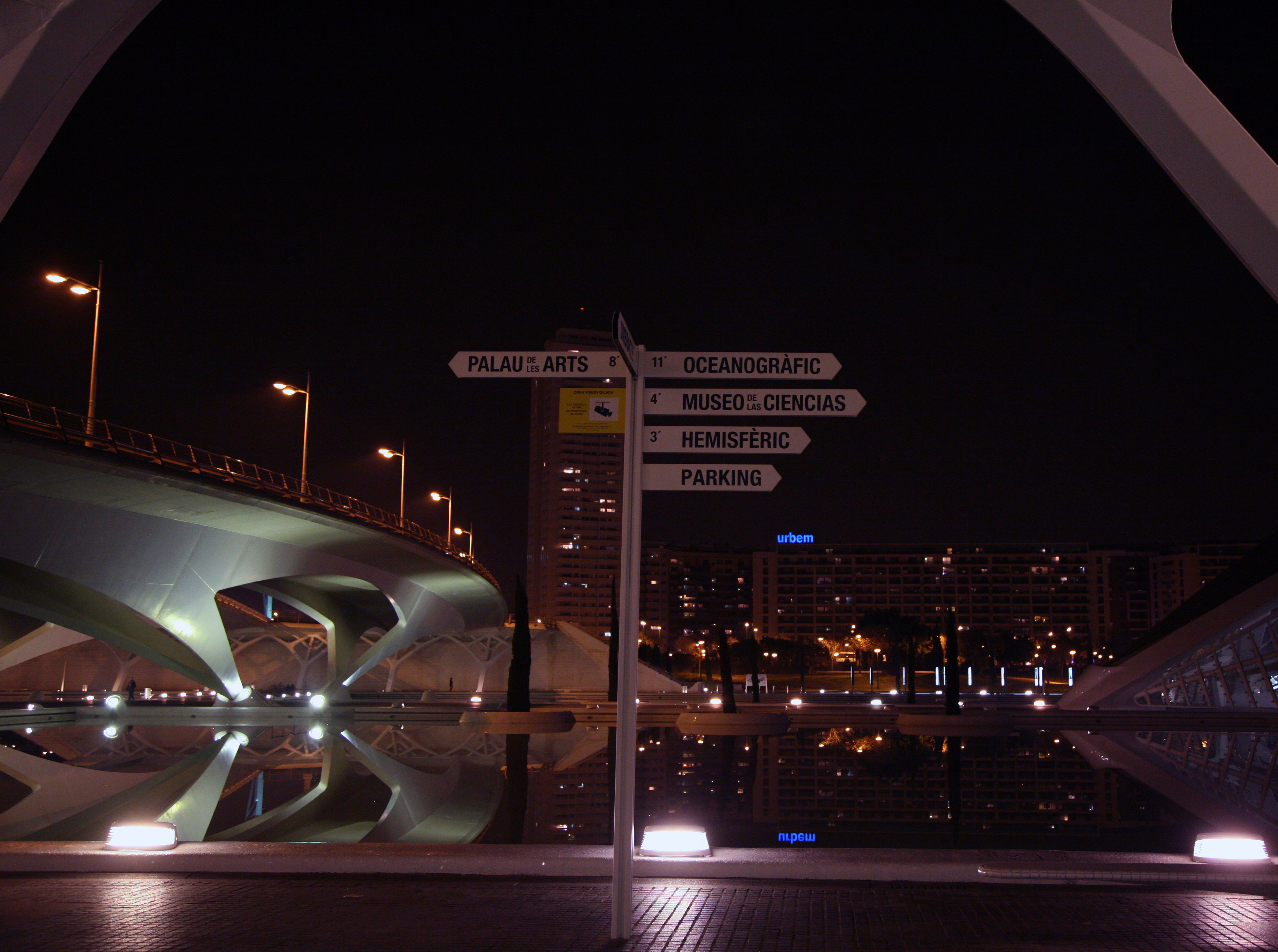 Copyright © Xavier Sanchez