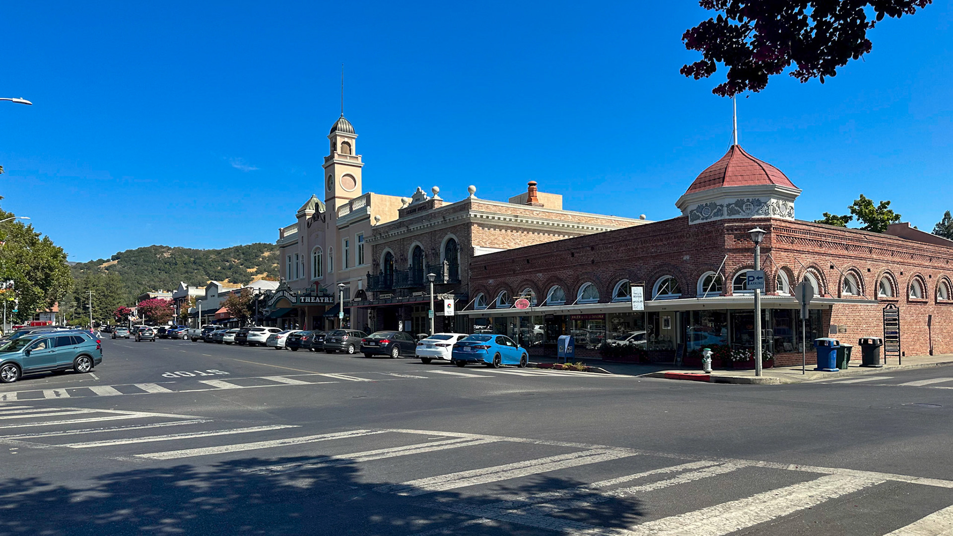 Napa street in Sonoma