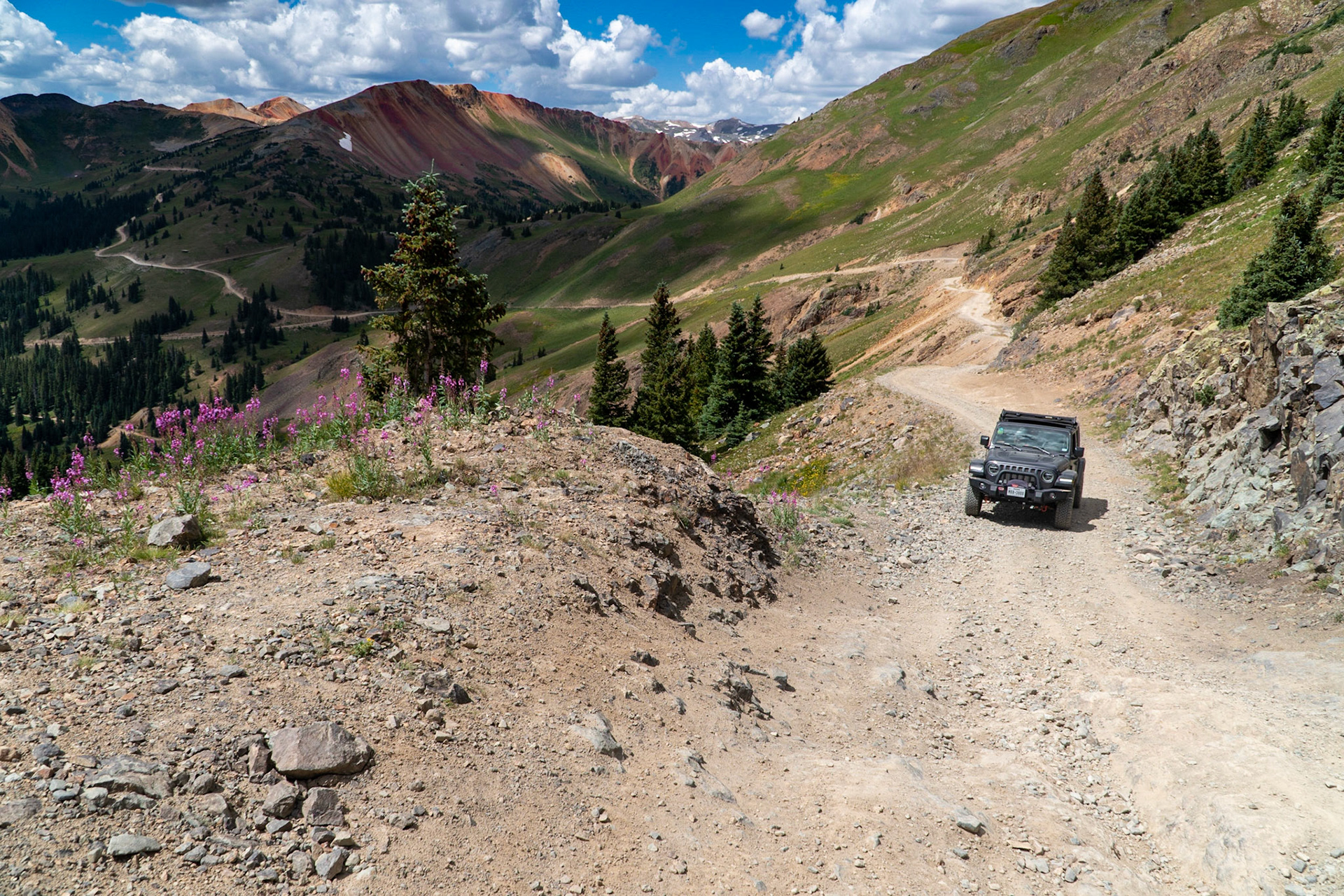 Along the trrail to Hurricane Pass