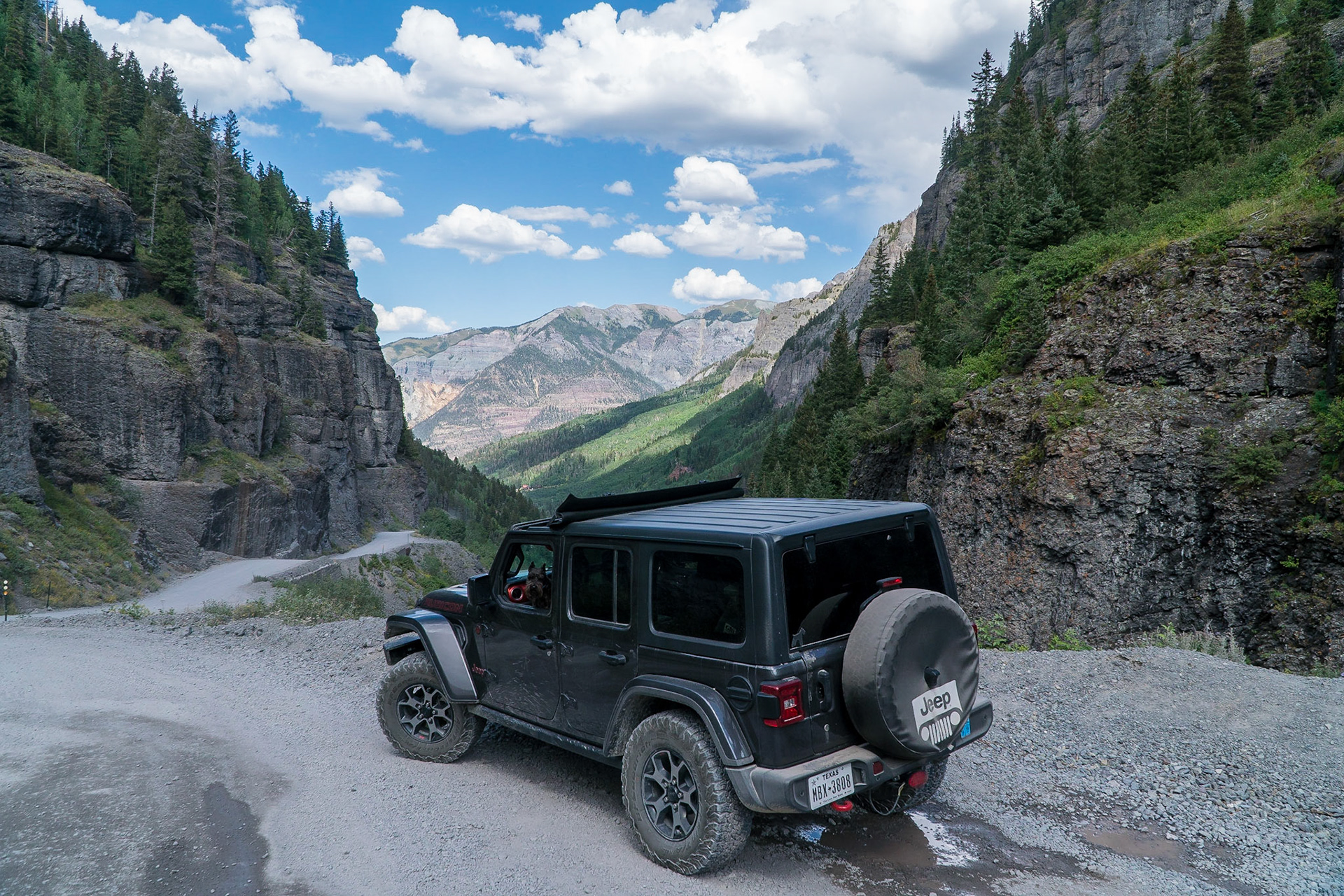 Scenic stop along Yankee Boy Trail