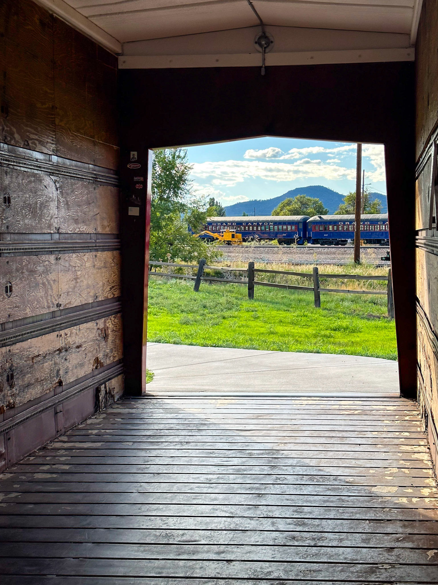 Train to the Grand Canyon