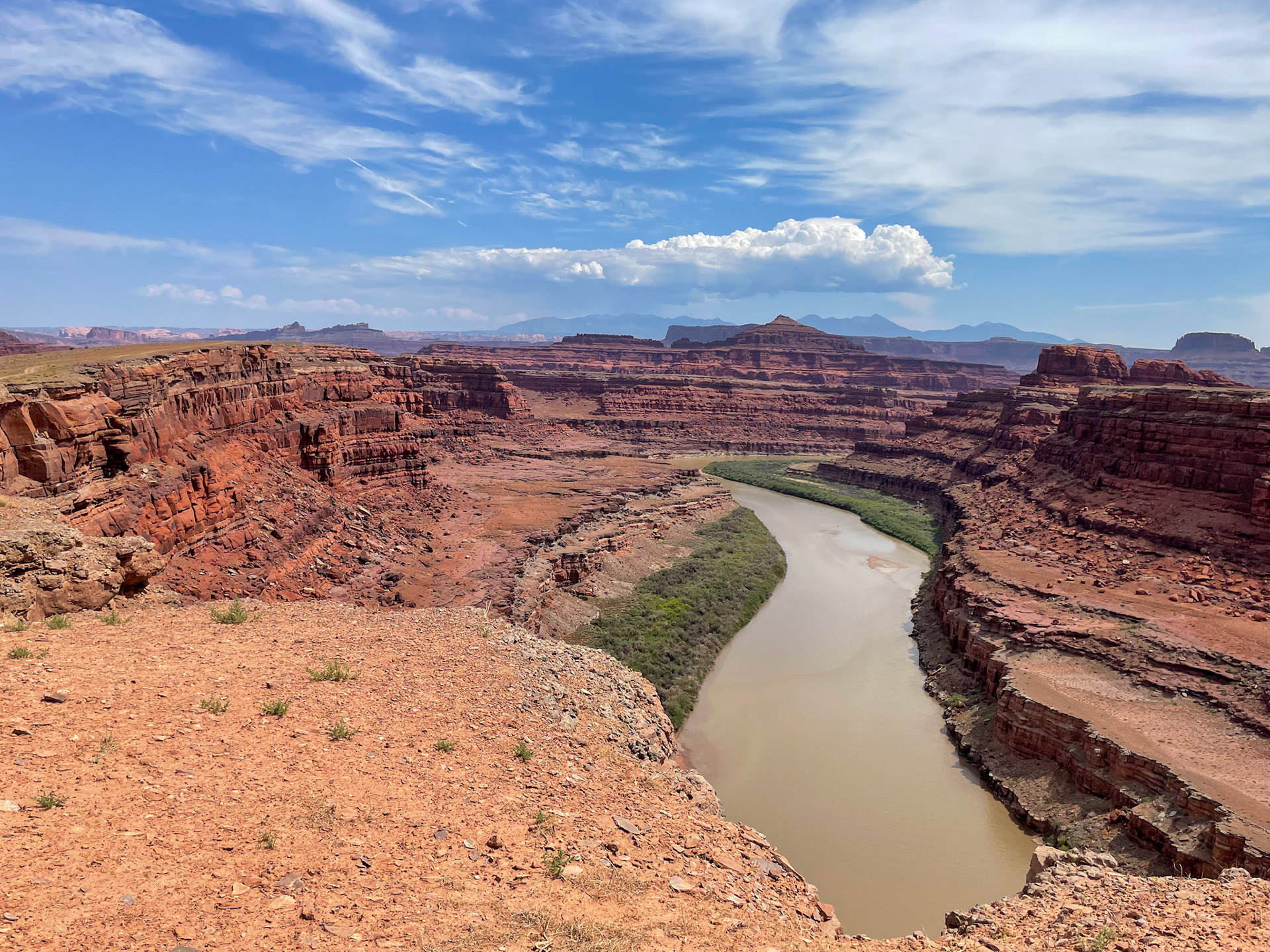 Scenic vistas at Thelma and Louise Point