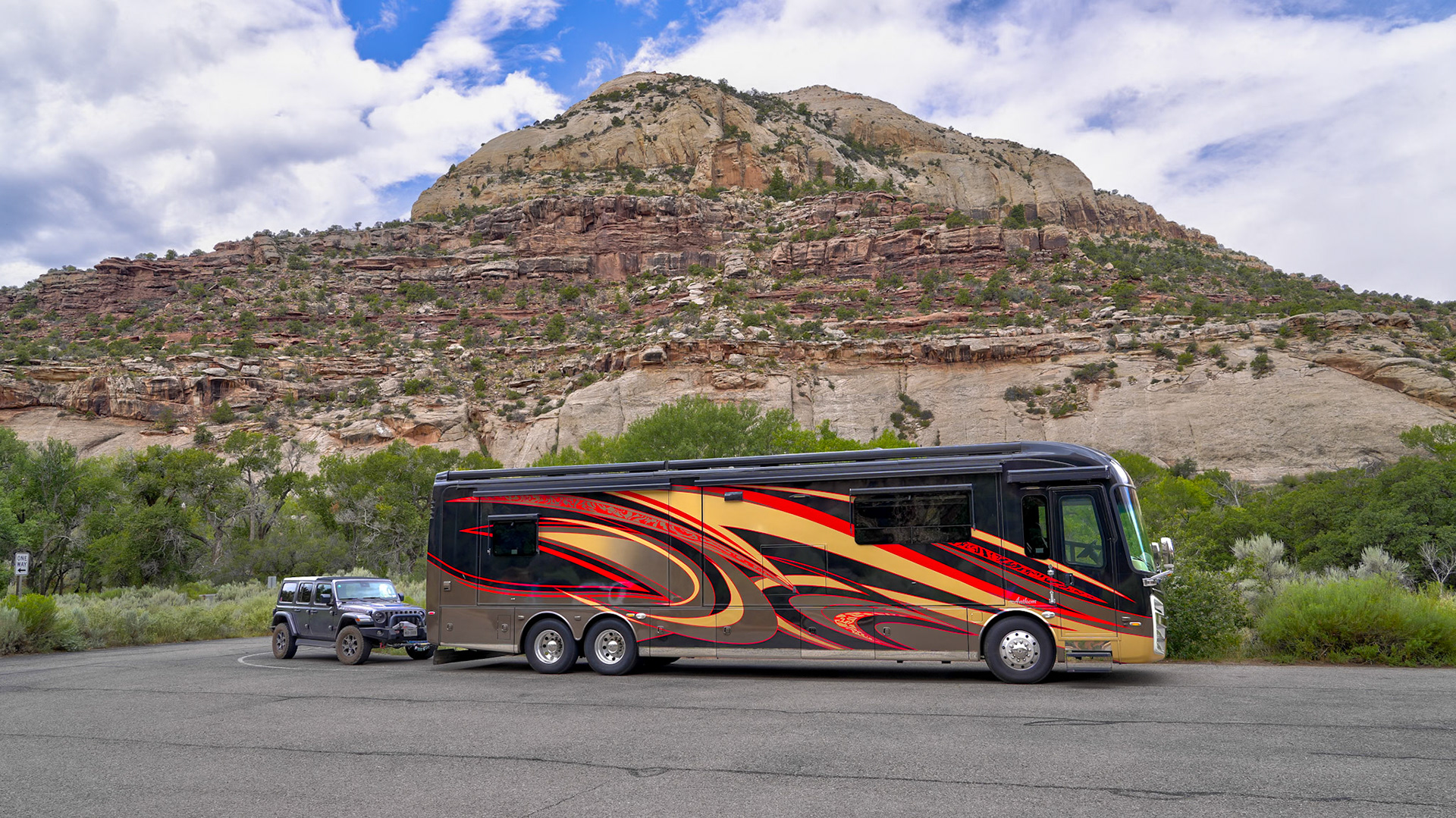 Newspaper Rock parking lot
