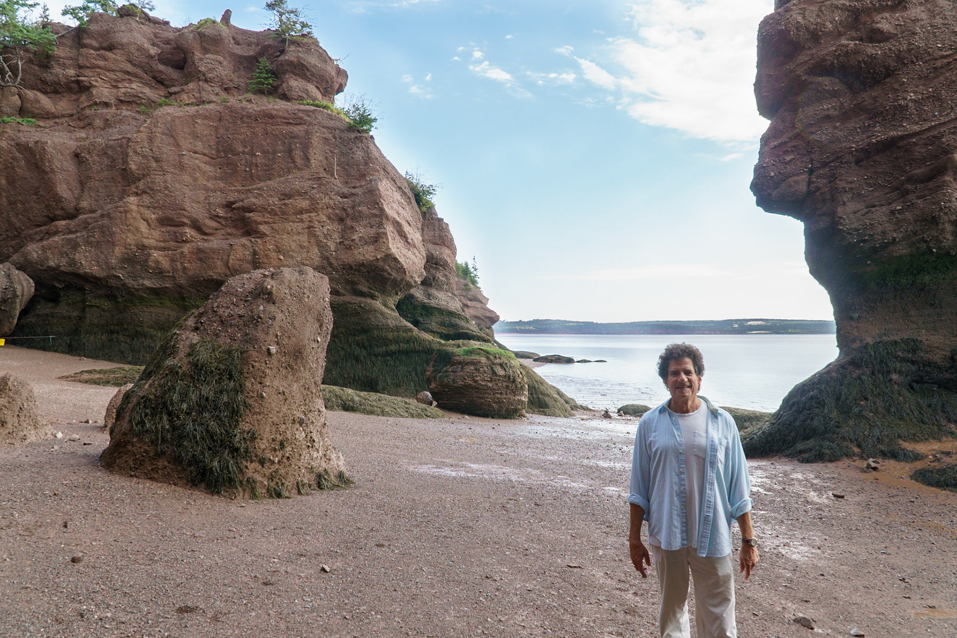 Walking on the ocean floor during the tide change