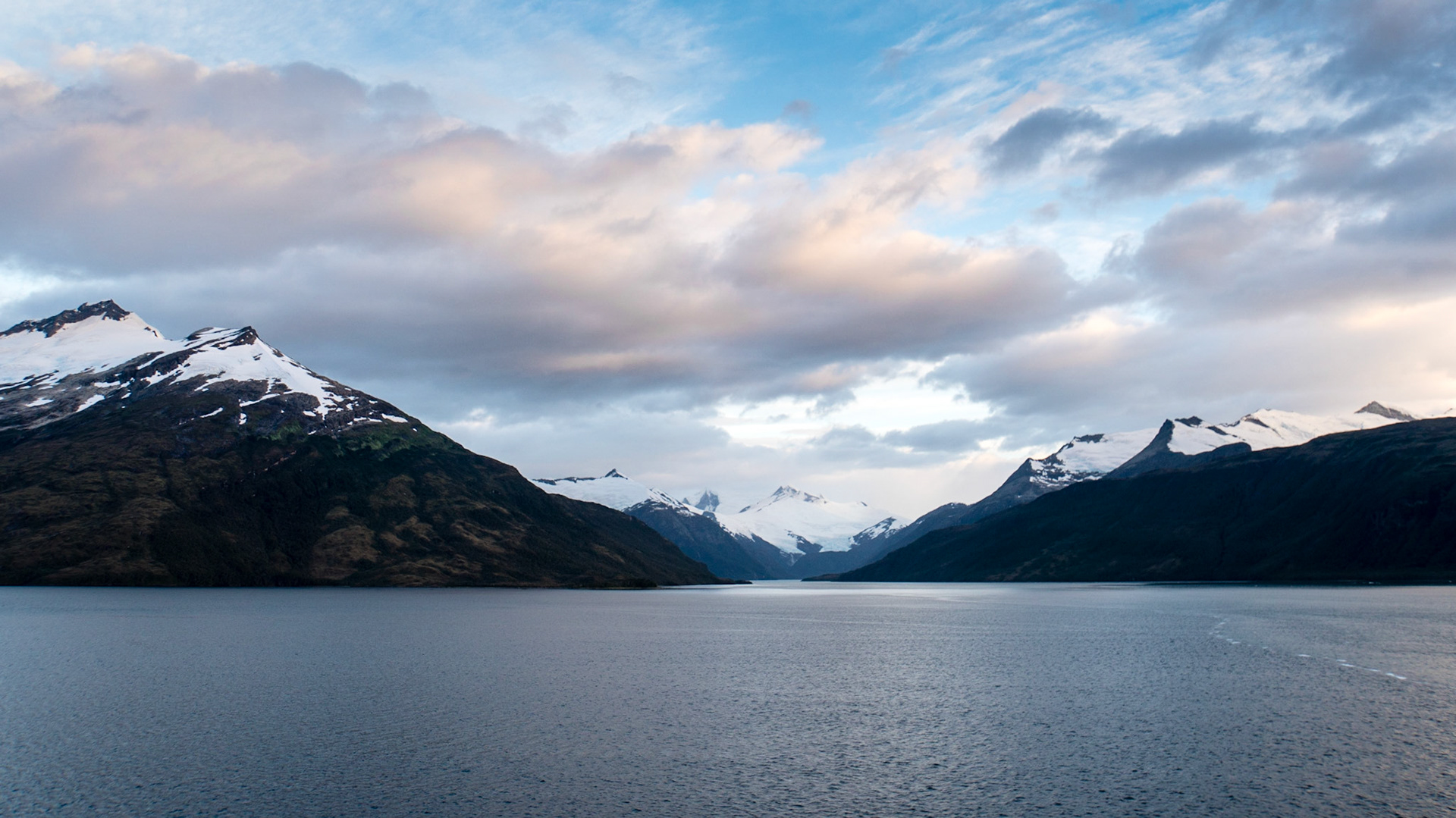 Early morning in the Beagle Channel