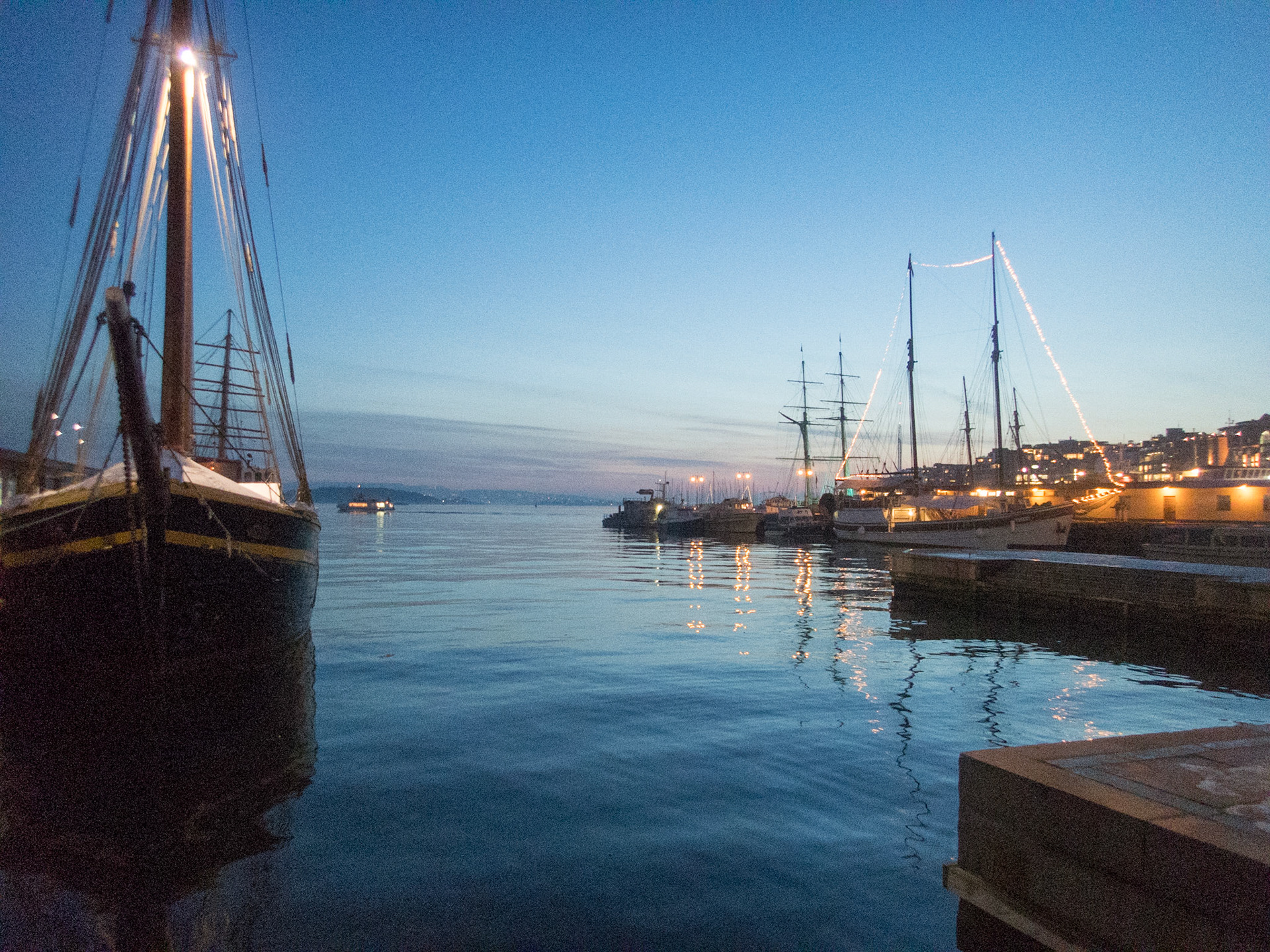 The wharf area as we go to dinner one night