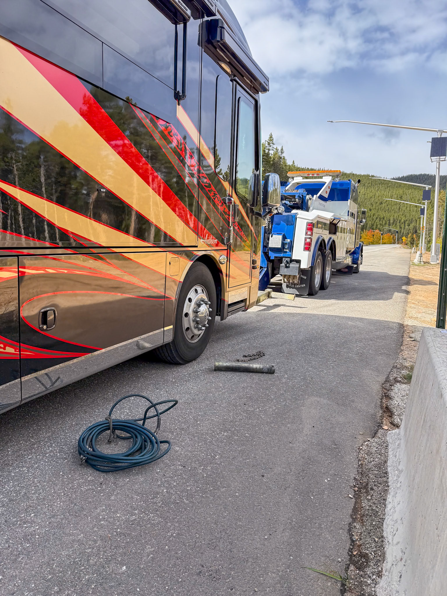 Tow going over Monarch Pass
