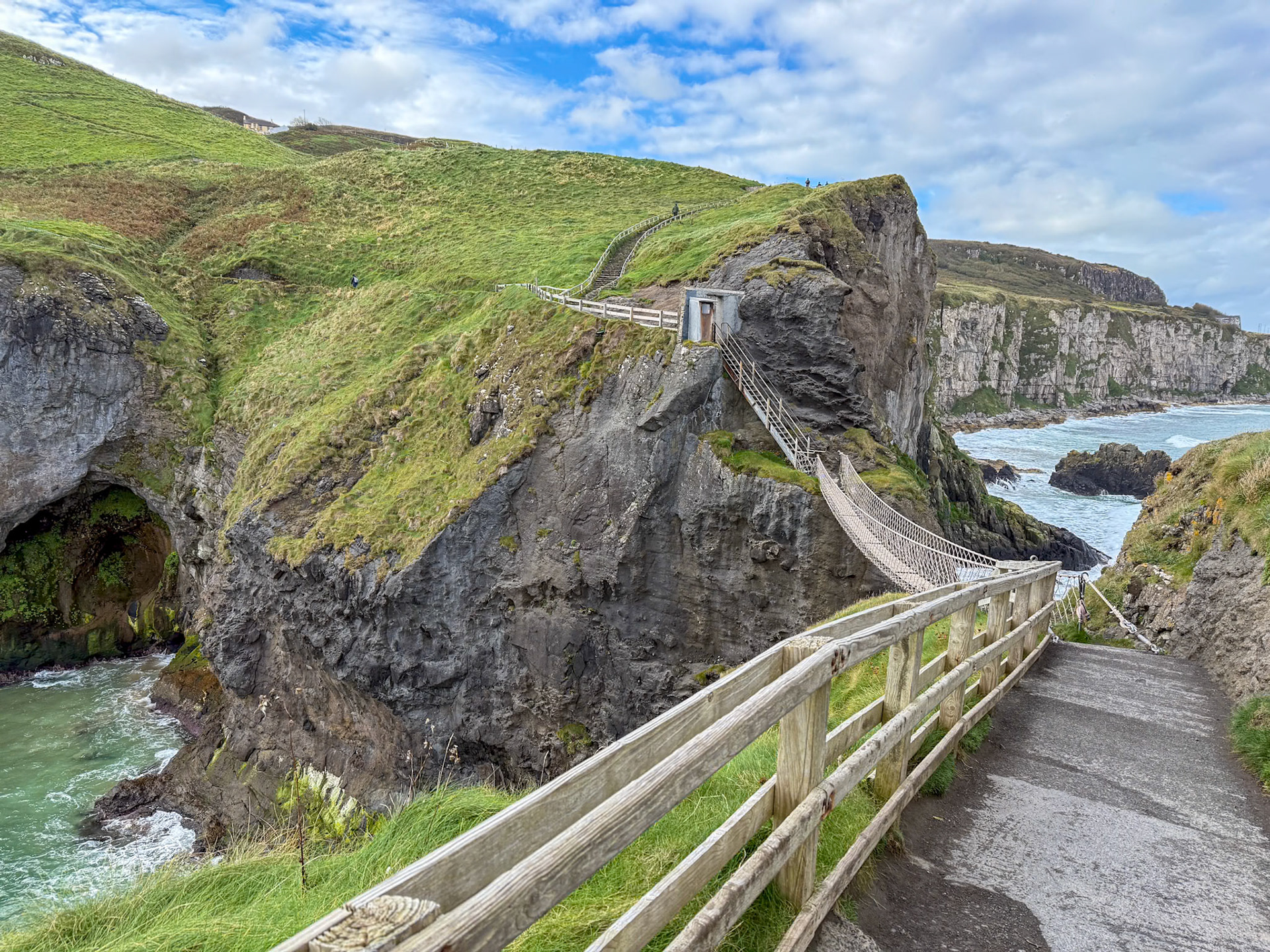 Carrick-a-Rede rope bridge