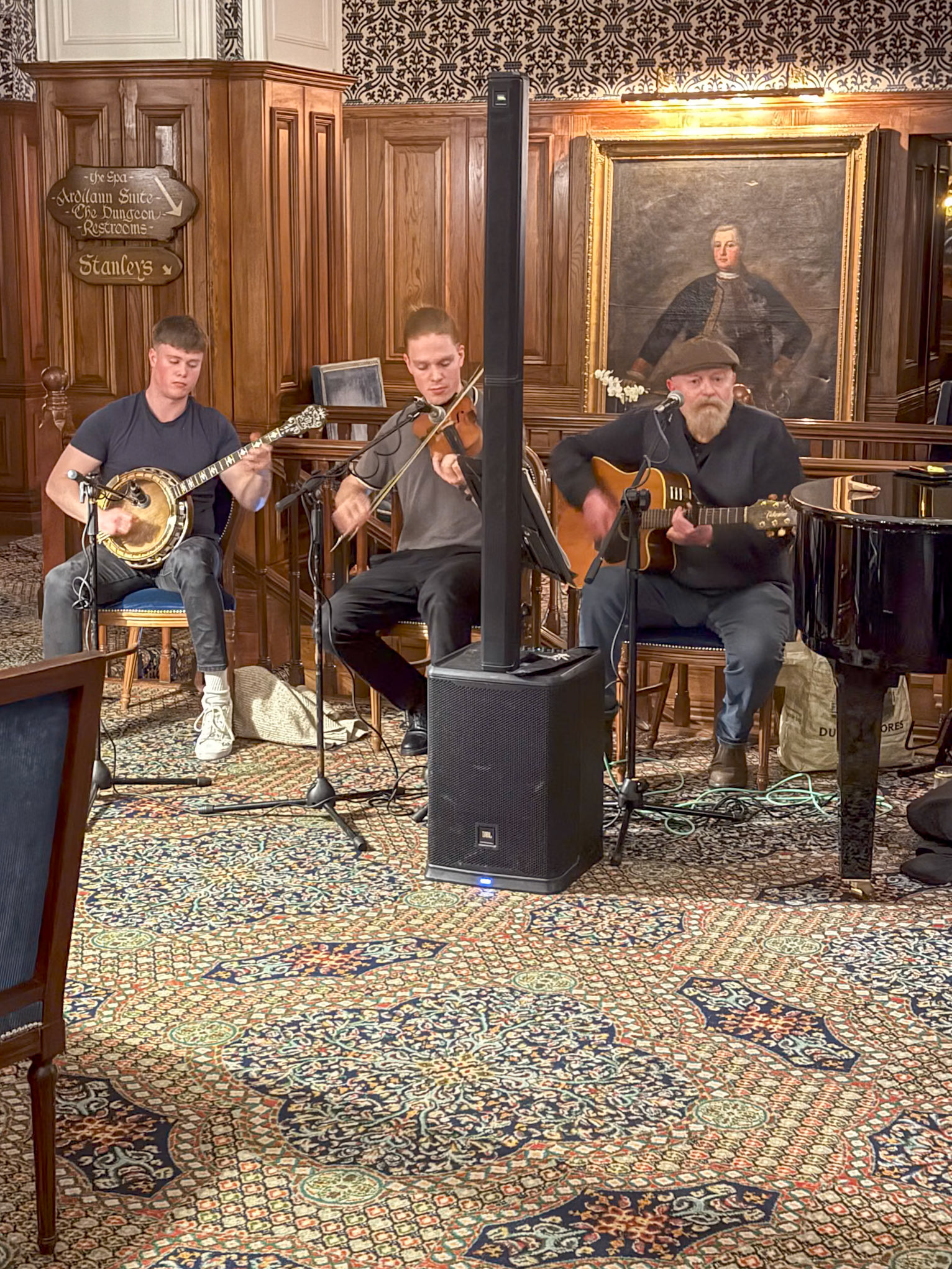 Irish band at the Castle