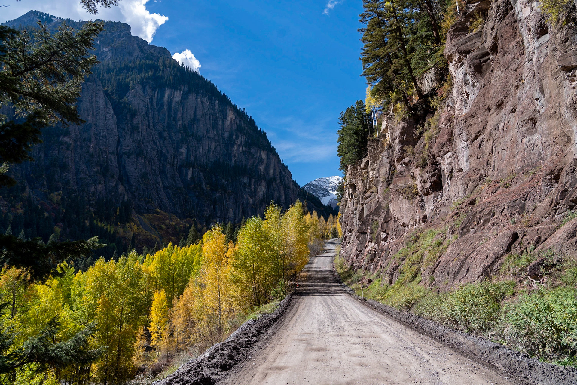 On tjhe way to the Alpine Basin