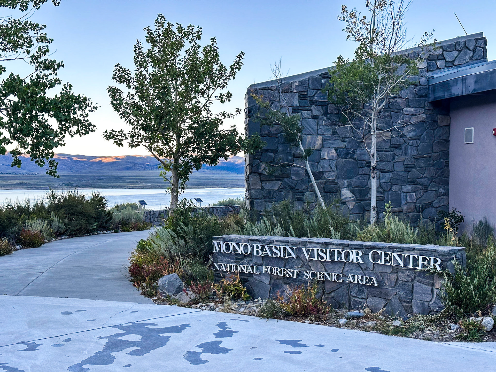 Visitor Center at Lee Vining