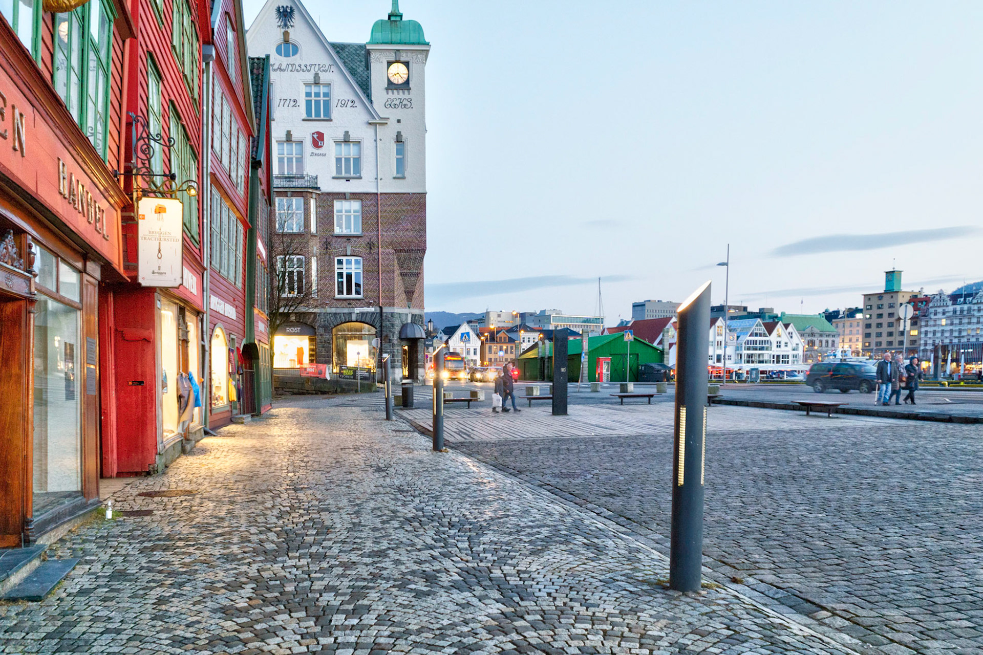 Exploring the Bergen waterfront district