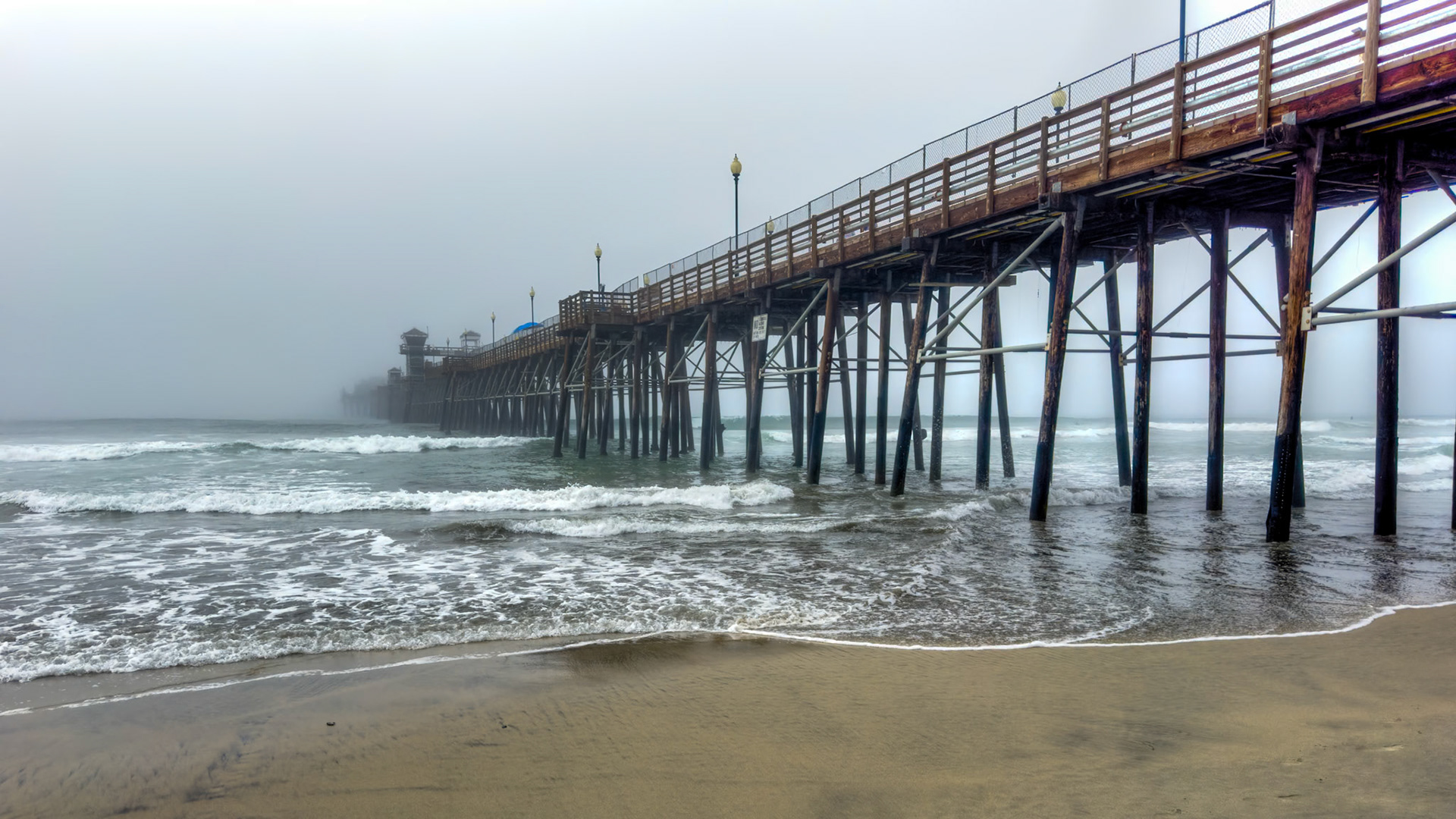 Fog rolling in