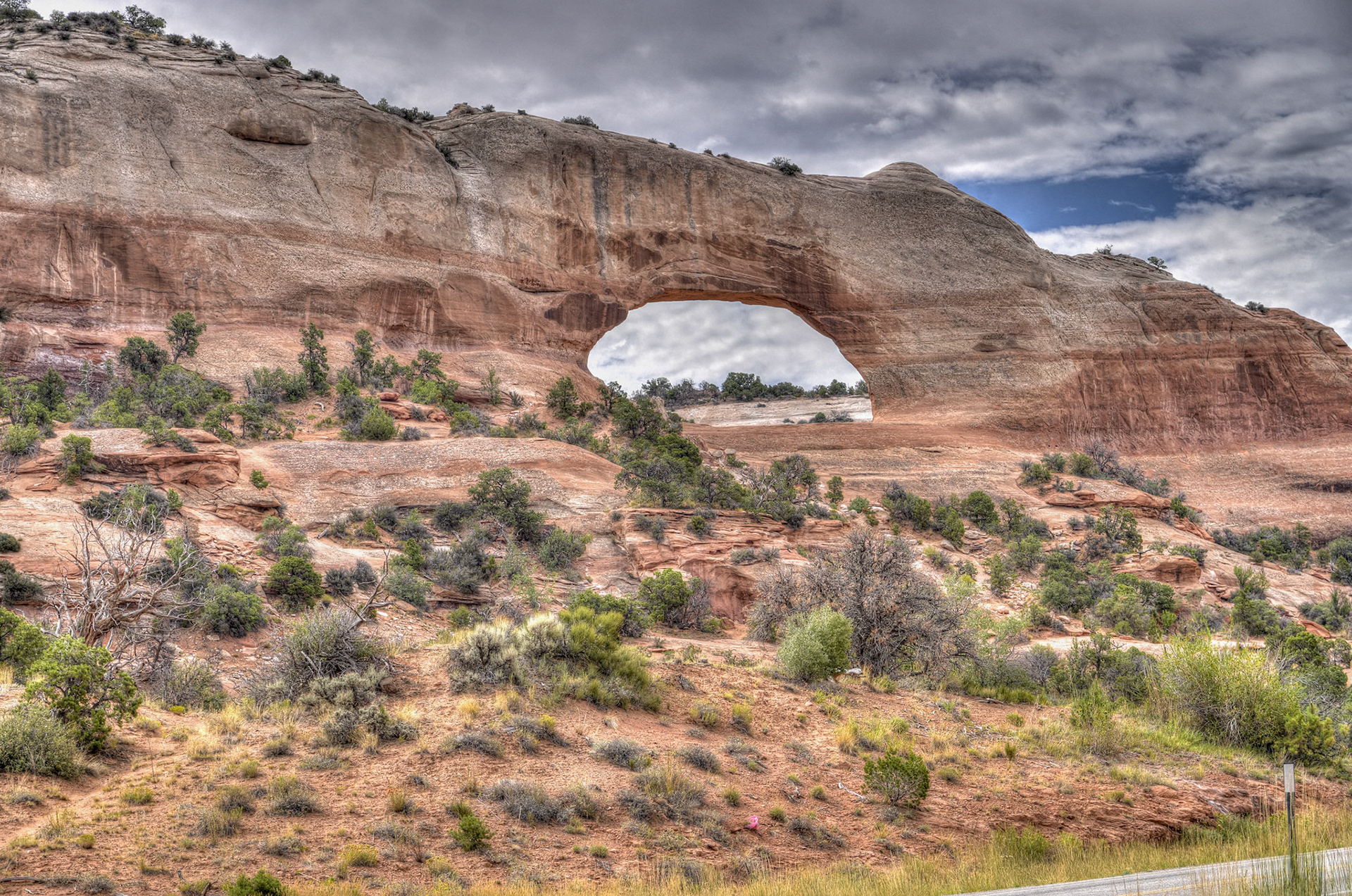 Wilson Arch, along the way to Bluff, UT