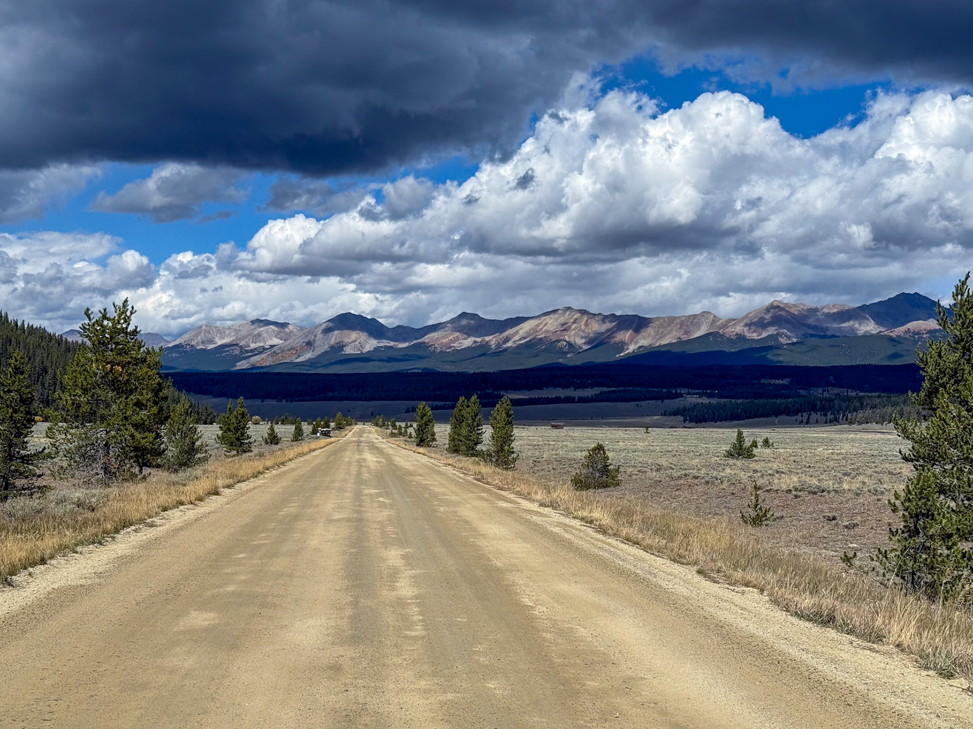 Finally no cliffs along the Cumberland Pass trail