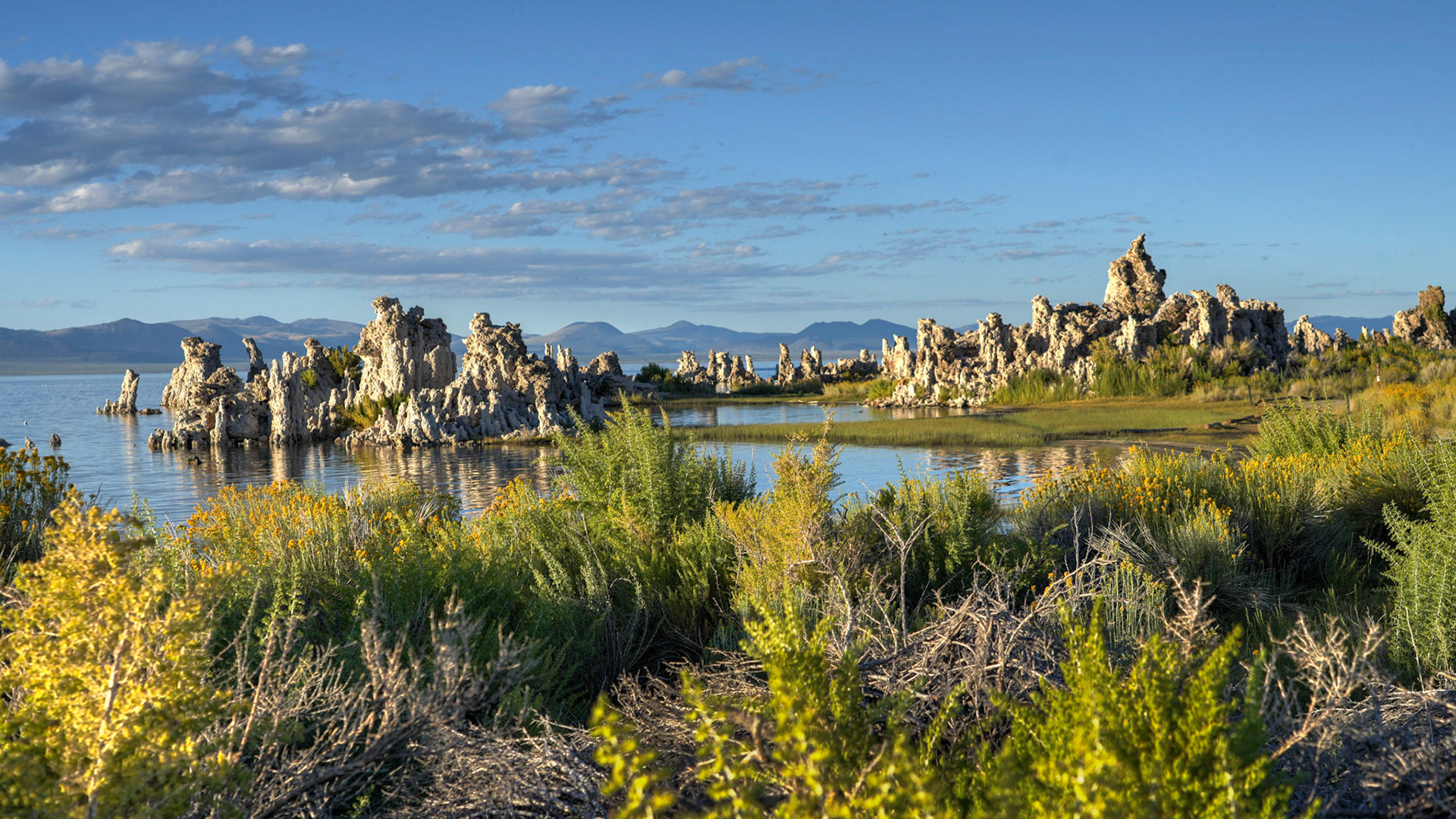 Sunset at the Tufas at Mono Lake