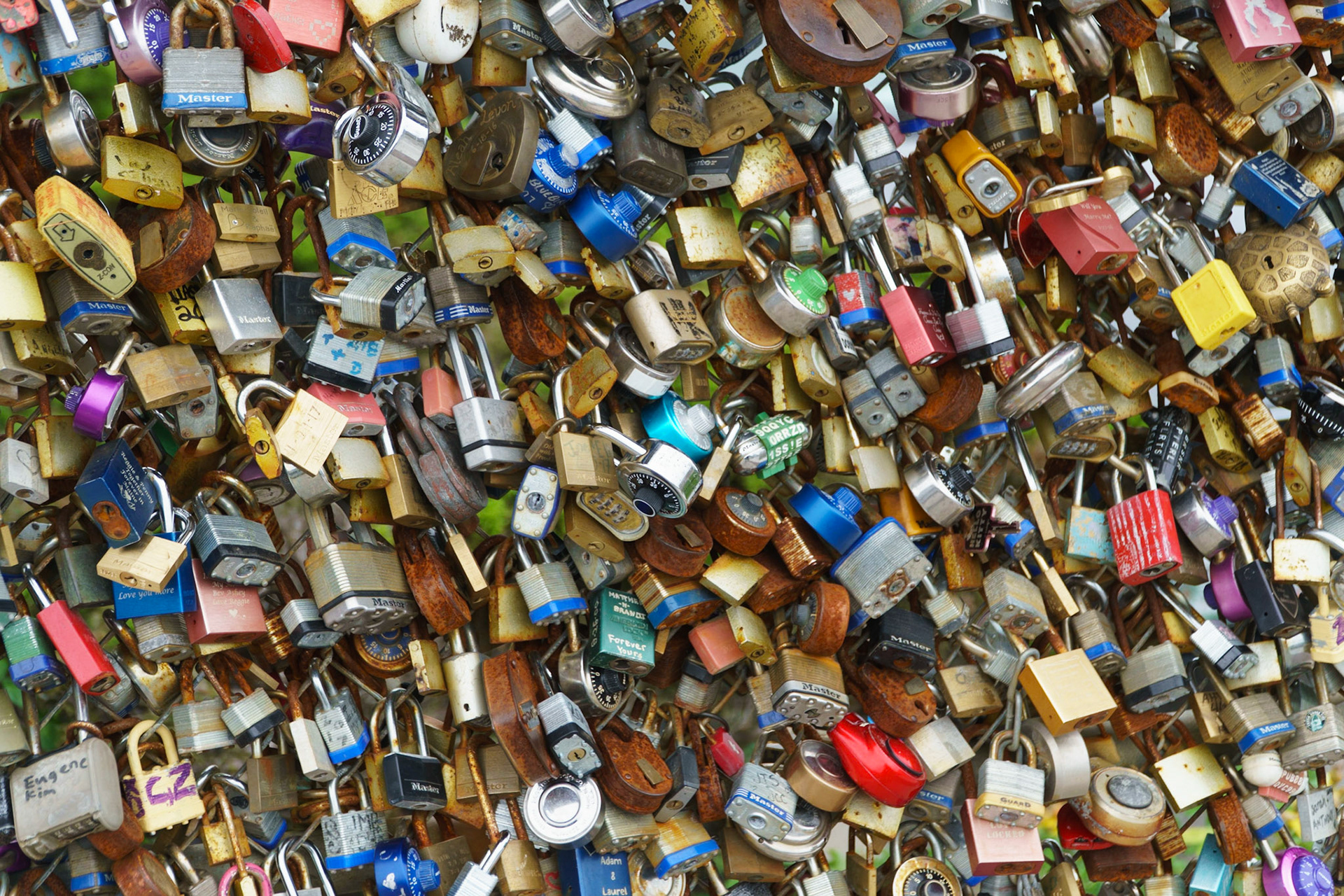 Love locks in Portland