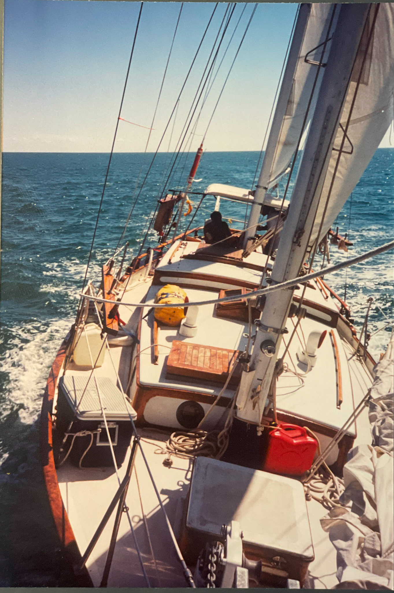 Cetris, sailing from Mexico
