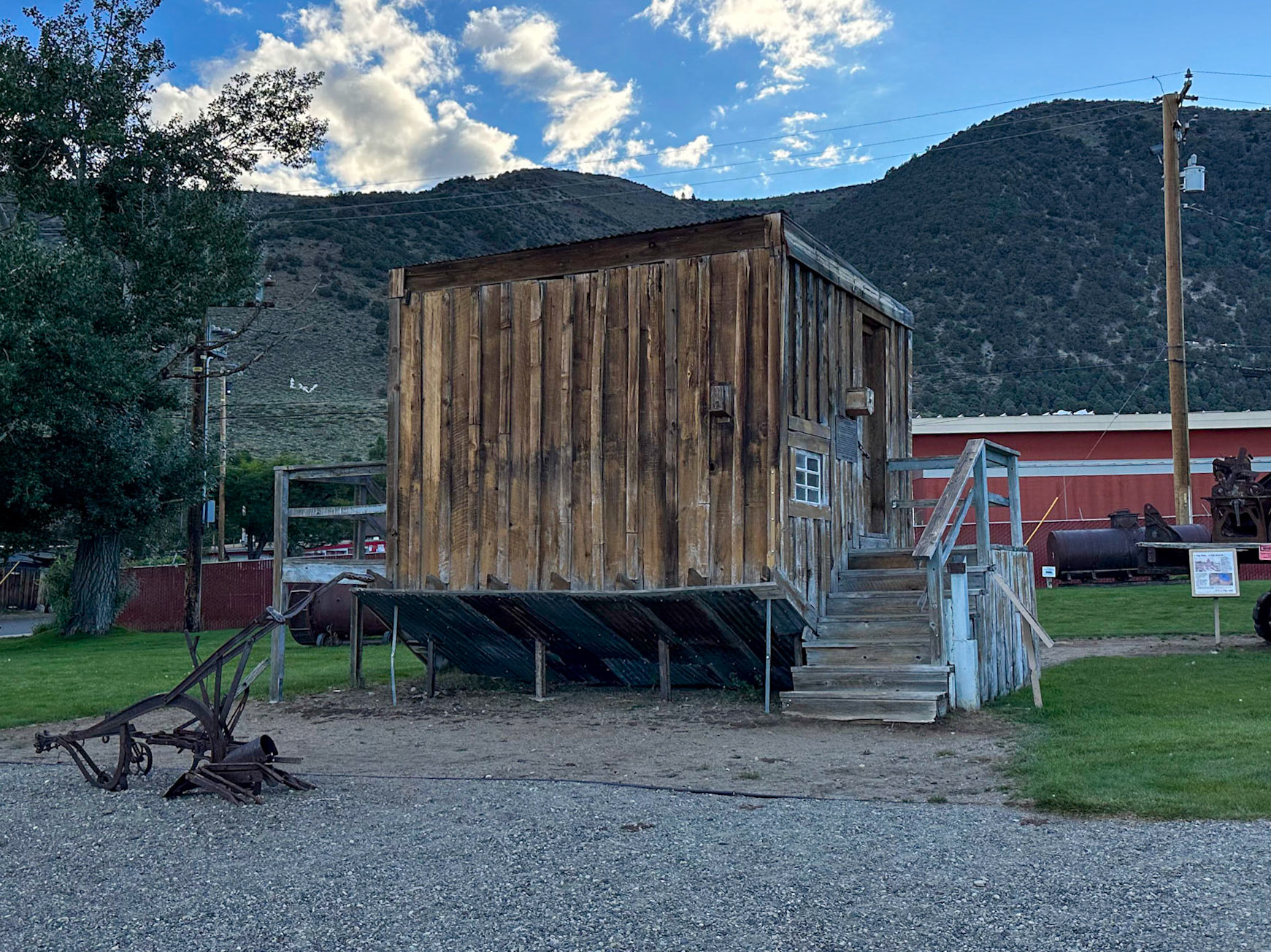 The upside down house in Lee Vining