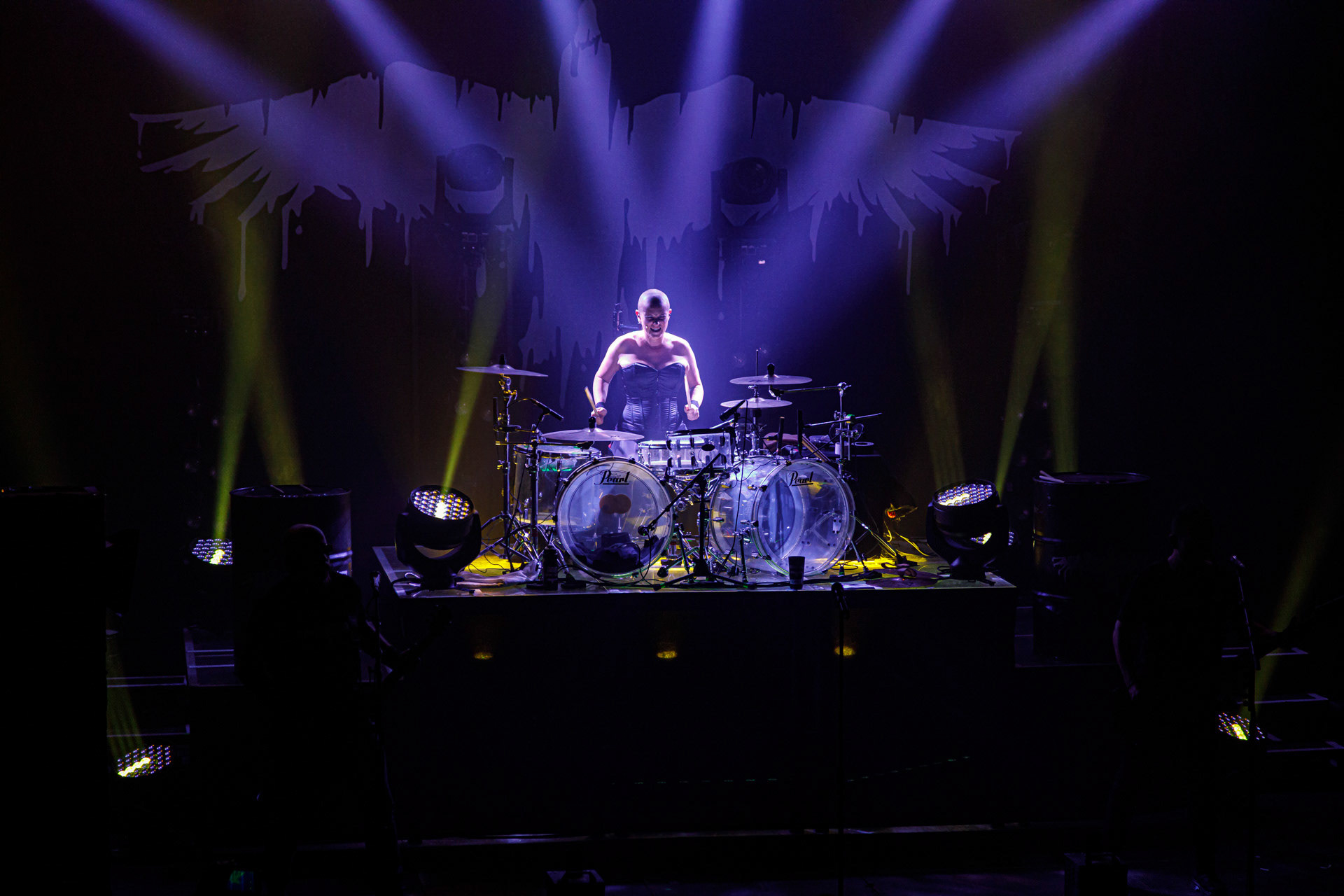 18.06.2022 - Mono Inc. zagrali w warszawskim klubie Progresja.Mono Inc. - niemiecki zespol z Hamburga wykonujący gotyckiego rocka, w składzie:Carl Fornia - git.Katha Mia - drums, Manuel Antoni - bass,Martin Engler - vocal,Gothic, industrial,  alternative, rock.Produkcja Winiary Bookings.fot. Andrzej Wasilkiewicz/kaziq.com