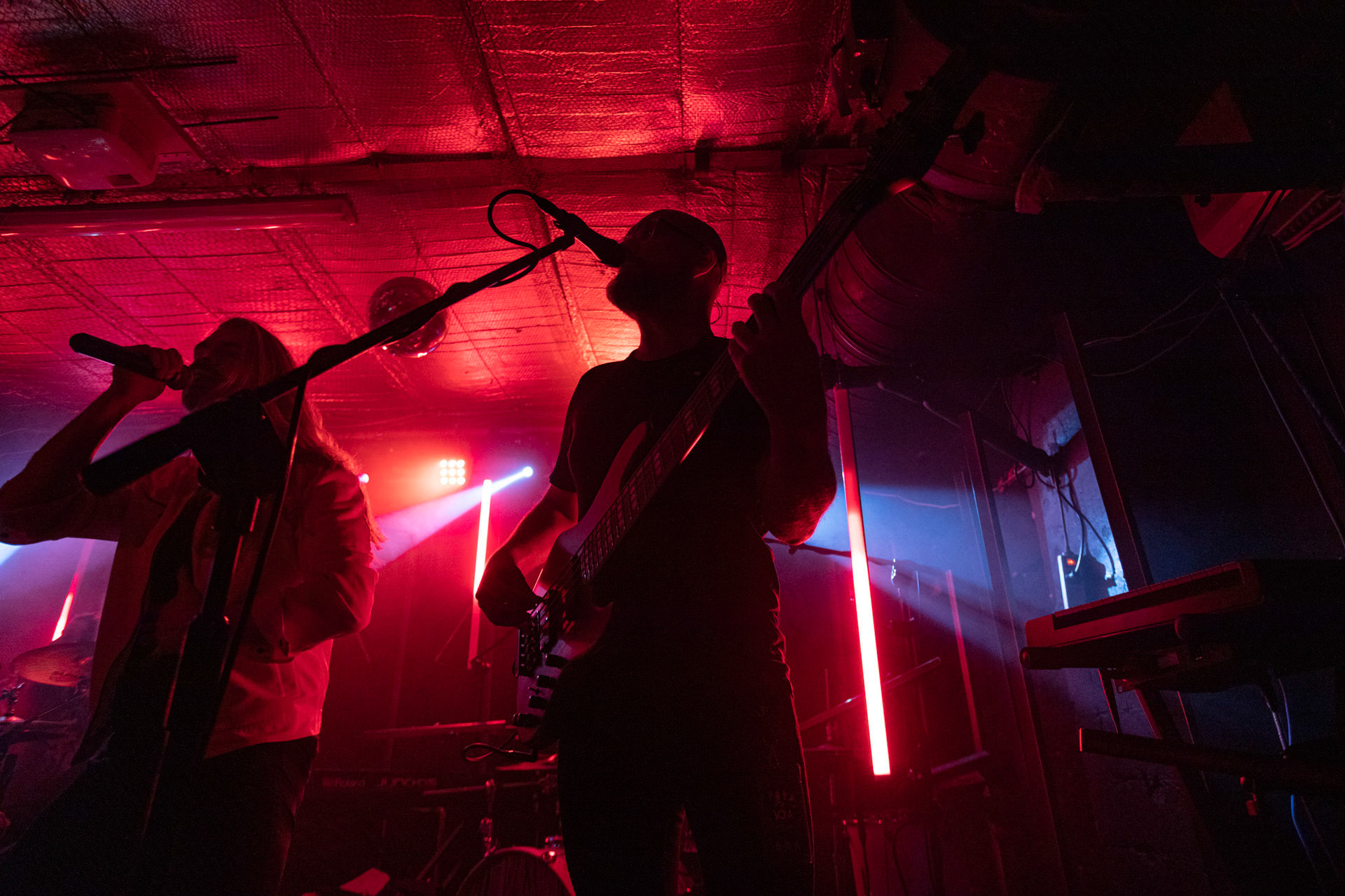 13.09.2022 VOYAGER - Warsaw pop/prog/power/rock/metal.Danny Estrin - Lead Vocals/Keys/Programming,Simone Dow - Guitars,Alex Canion - Bass/Backing Vocals,Scott Kay - Guitars,Ashley Doodkorte - Drums,Produkcja Knock Out Productions,Hydrozagadkafot. Andrzej Wasilkiewicz/kaziq.com