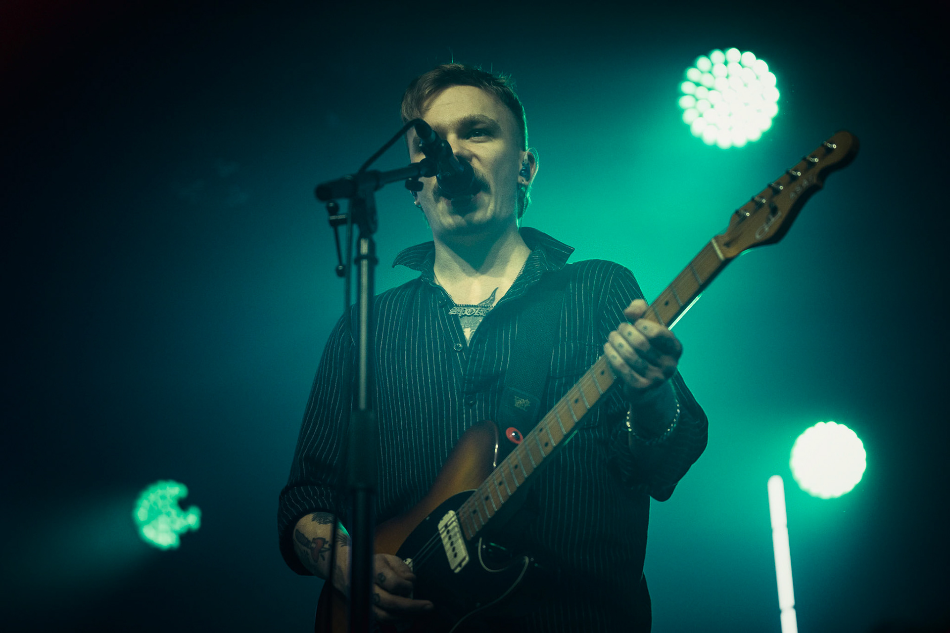 2023.12.15 WalusKraksaKryzys - Klub Stodola Warszawa wlasc. Sebastian Lukasz Gugulski – polski muzyk, grajacy muzyke z pogranicza indie rocka, post-punk revival i poezji spiewanej.fot. Andrzej Wasilkiewicz/REPORTER