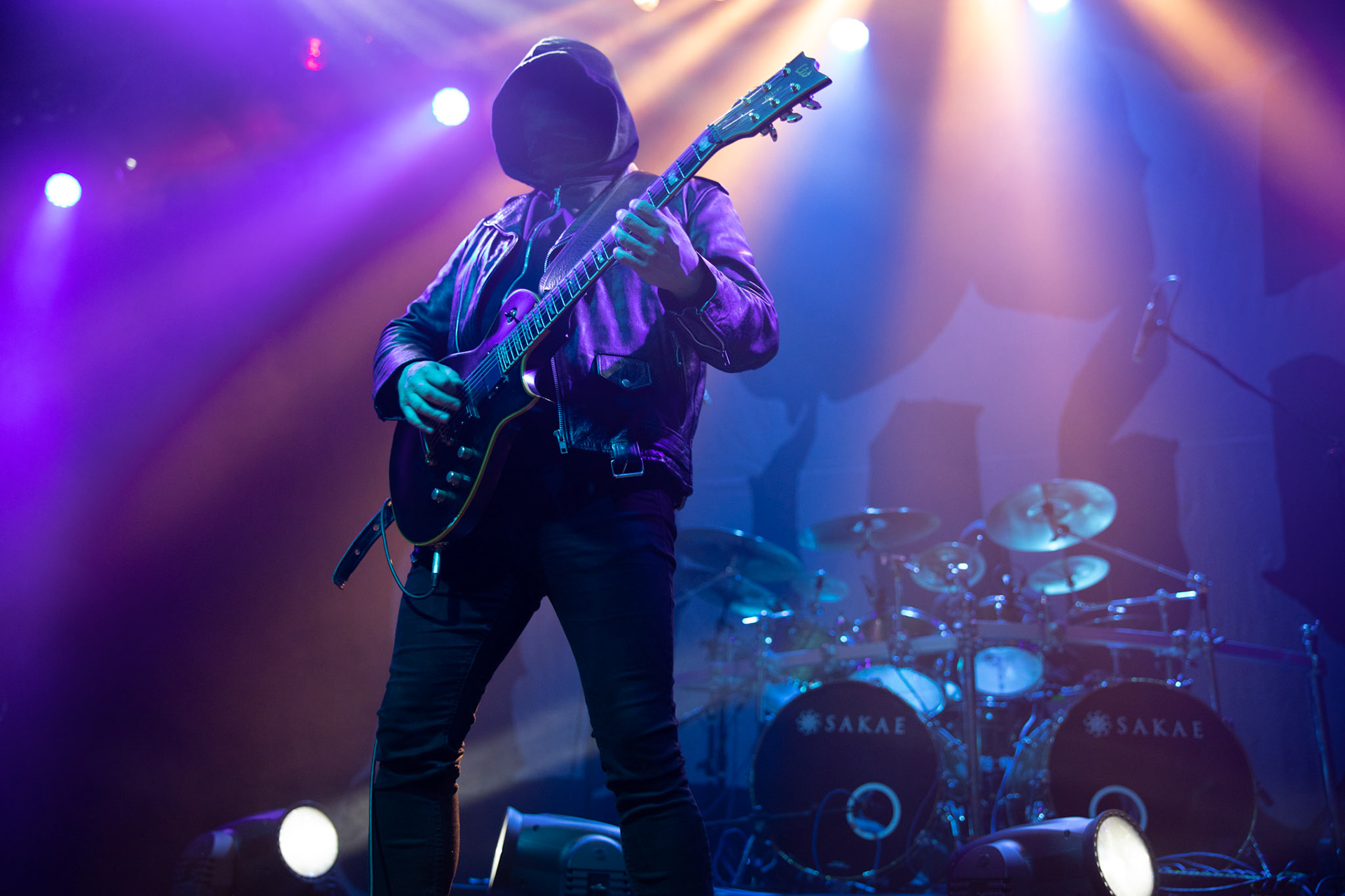 Mgła – polska grupa black metalowa powstała w Krakowie, pod przewodnictwem wokalisty i gitarzysty Mikołaja „M.” Żentary, warszawski koncert w Progresji odbył się w ramach europejskiej trasy koncertowej Mgły, organizowany przez Left Hand Sounds, metal, blackmetal,  Andrzej Wasilkiewicz/Reporter