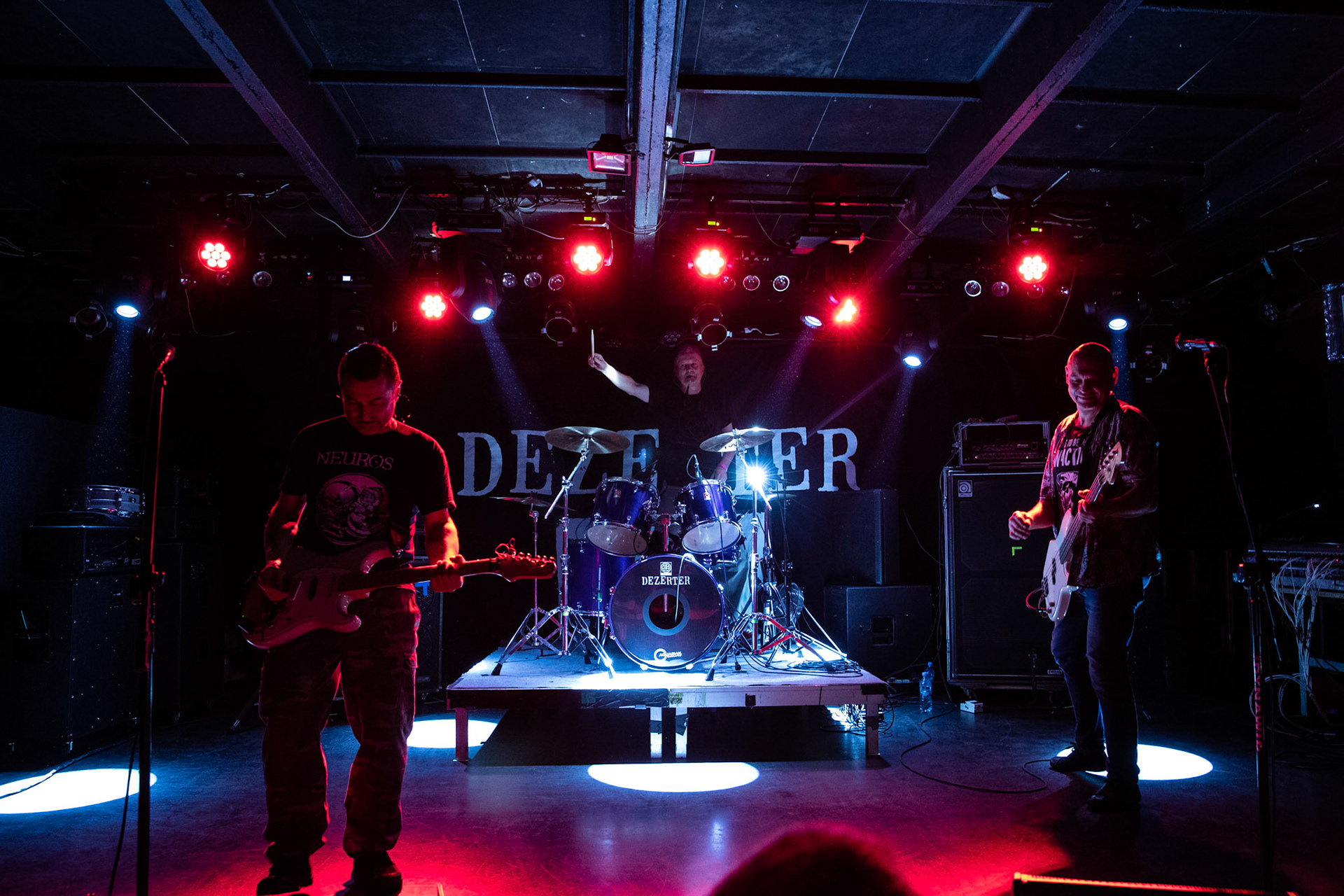 8.12.2018r Dezerter koncert Proxima, Robert Robal Matera gitara, wokal, Krzysztof Grabowski perkusja, fot. Andrzej Wasilkiewicz/Reporter