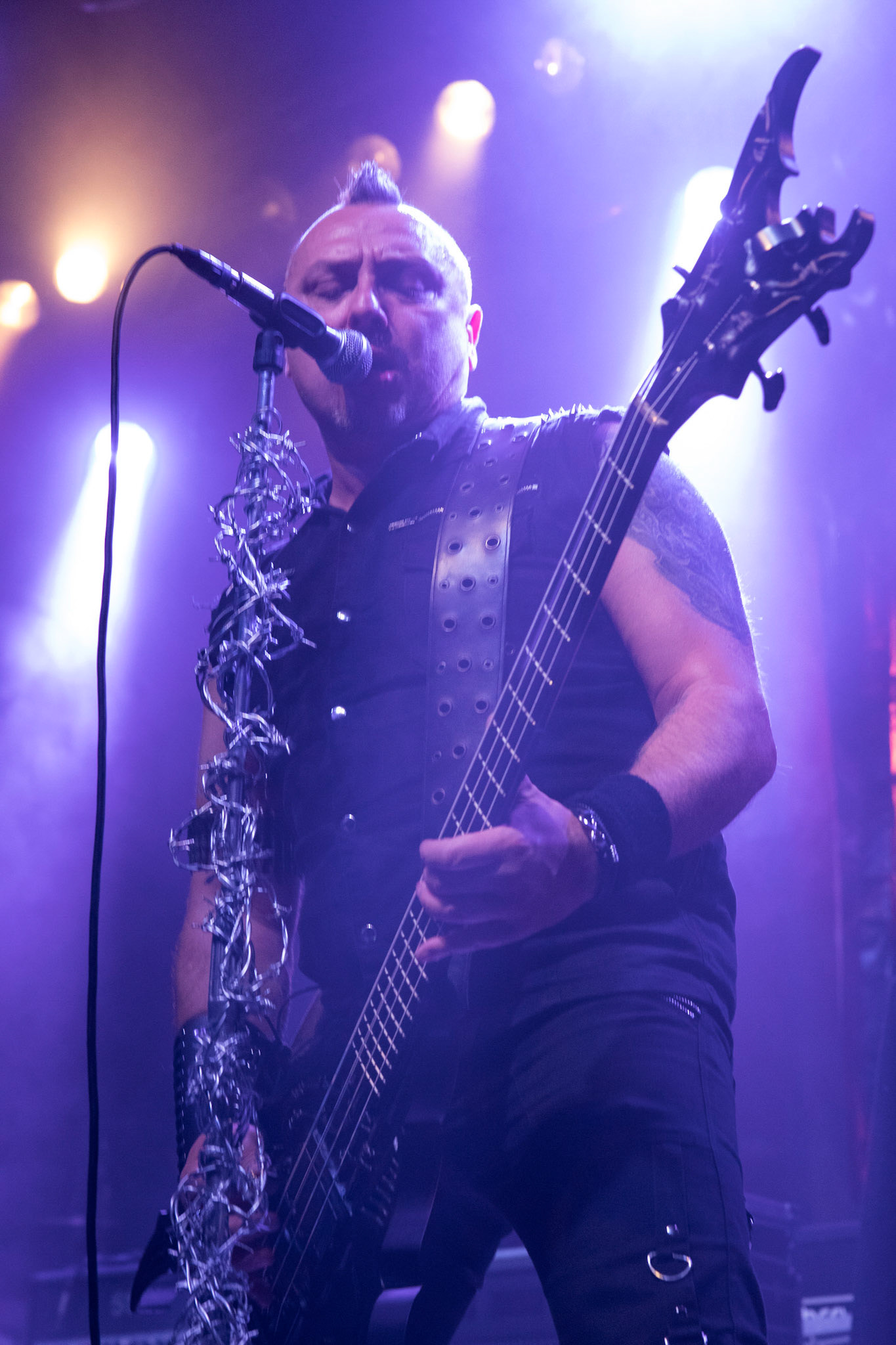 Legendy Metalu QUO VADIS - Thrash Metal - koncert Legendy Metalu w warszawskiej Progresji,
Tomasz "Skaya" Skuza - bass/vocal
Ian "Źdźbło" Bemolator- guitar
Mateusz "Matek" Lazar - guitar
Szymon "Sajmon" Synówka - drums
fot. Andrzej kaziq Wasilkiewicz