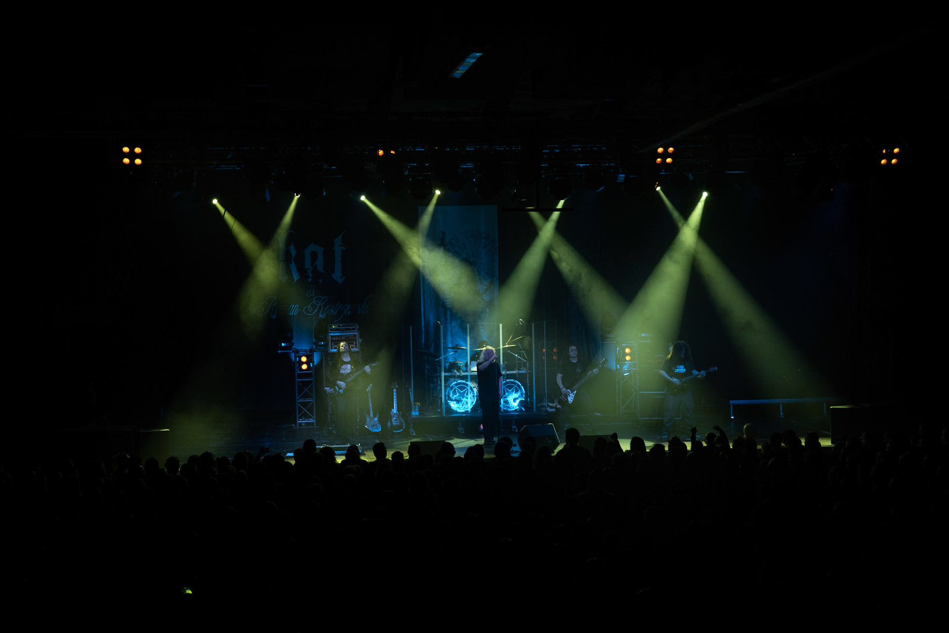 Legendy Metalu KAT & Roman Kostrzewski Polska, metal, trashmetal, - koncert Legendy Metalu w warszawskiej Progresji, 
Roman Kostrzewski – wokal
Jacek Nowak – perkusja
Krzysztof Pistelok – gitara
Jacek Hiro – gitara
Michał Laksa – bas
fot. Andrzej kaziq Wasilkiewicz