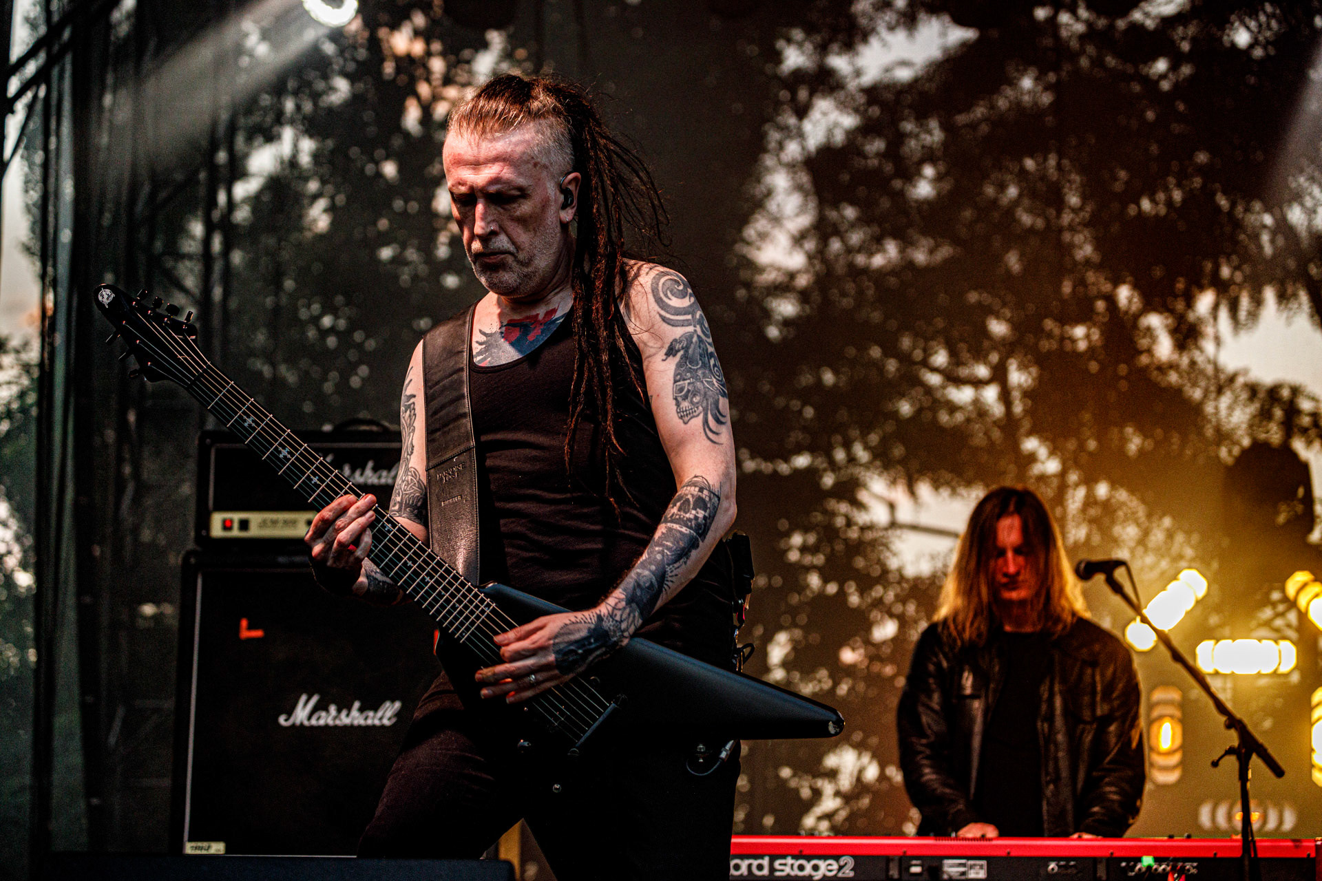 22.07.2022 Paradise Lost - warszawski koncert na letniej scenie klubu Progresja.Knock Out Production, Nuclear Blast, n/z Nick Holmes – wokal,n/z Gregor Mackintosh – gitara prowadząca,n/z Aaron Aedy – gitara rytmiczna,n/z Steve Edmondson – gitara basowa,n/z Waltteri Vayrynen – perkusja,Produkcja Knock Out Productions,Fot. Andrzej Wasilkiewicz/Reporter