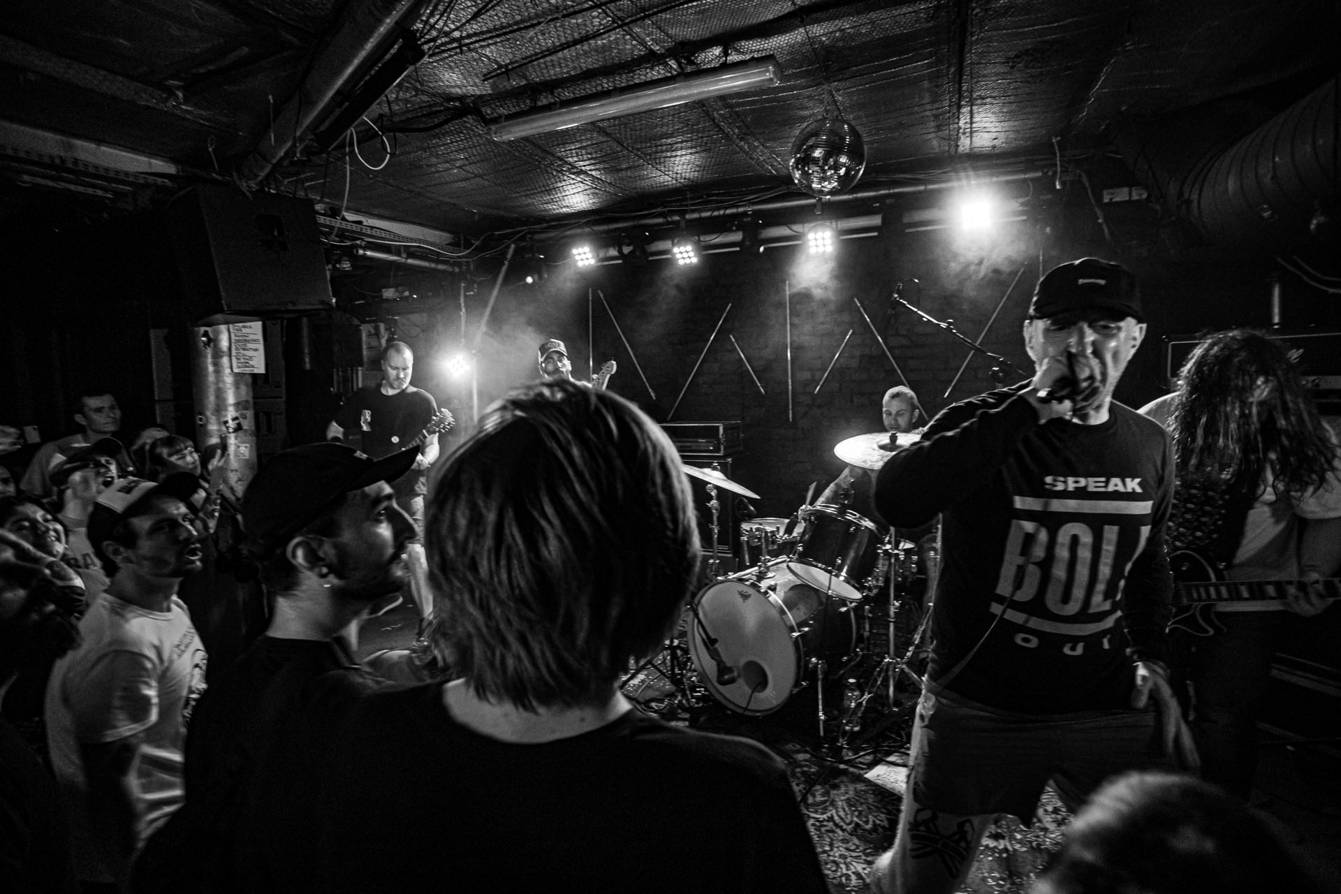 26.07.2022 CHANGE przed Youth of Today Warszawski koncert w Hydrozagadce. Produkcja WiniaryBookings. fot. Andrzej Wasilkiewicz/kaziq.com