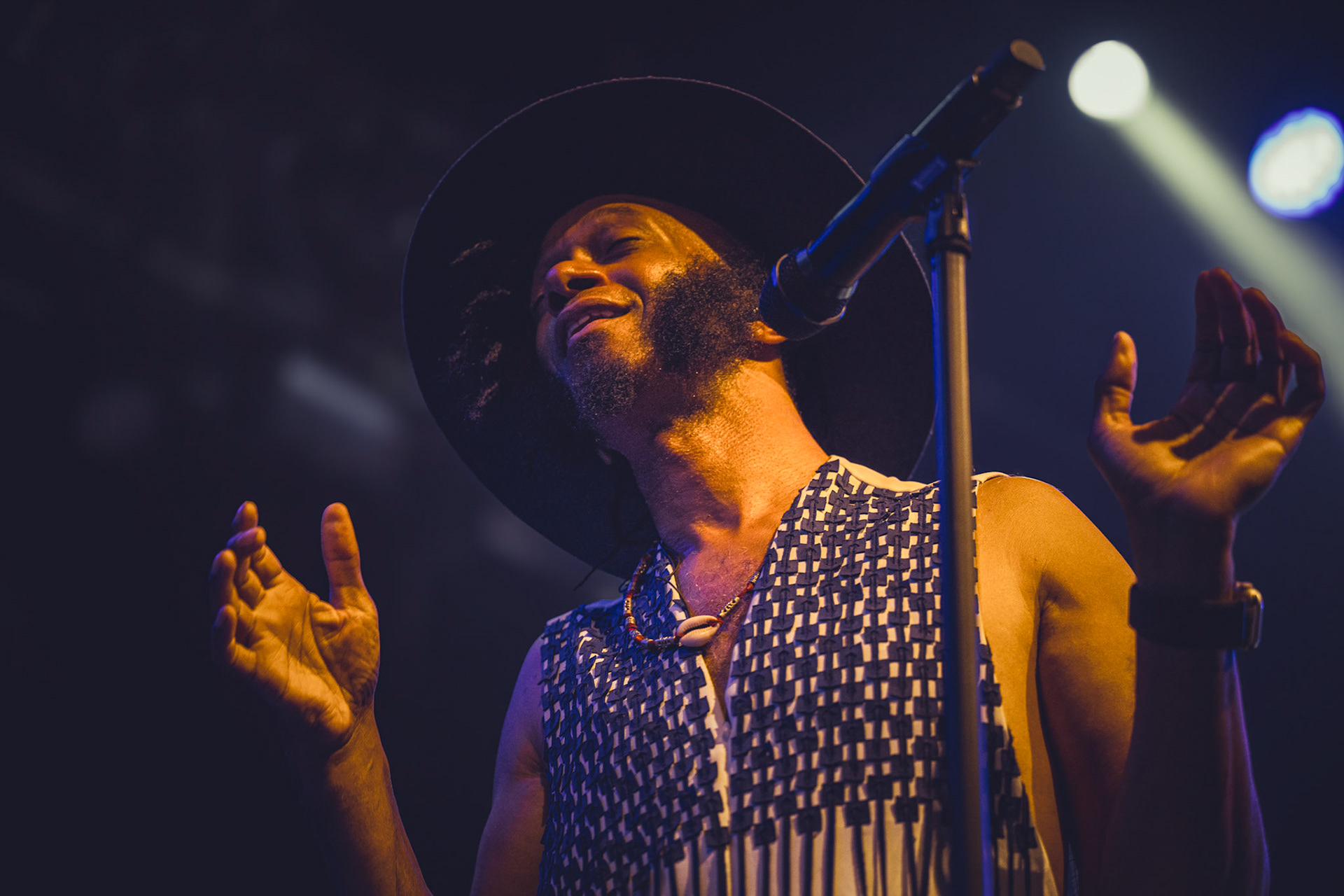 2024.07.16 Fantastic Negrito w warszawskiej Progresji  -  fot. Andrzej Wasilkiewicz kaziq.com