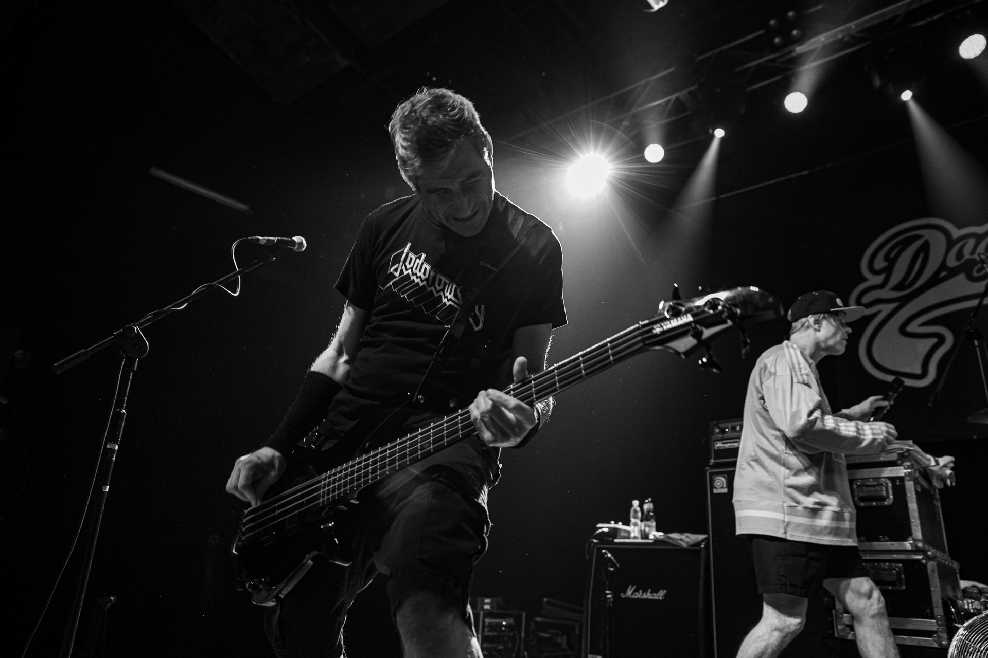 30.11.2021 koncert Dog Eat Dog - USA - hardcore, punkrock, rap, metal, hip hop, reggae, soul, funk,n/z Dave Neabore (bass), n/z John Connor (vocals), n/z Brandon Finley (drums), n/z Roger Hammerli (guitar),n/z Bozez (sax &amp; beer),koncert Warszawa, Progresja 25 lat albumu Play Games -  Dog Eat Dog.fot. Andrzej Wasilkiewicz/Reporter