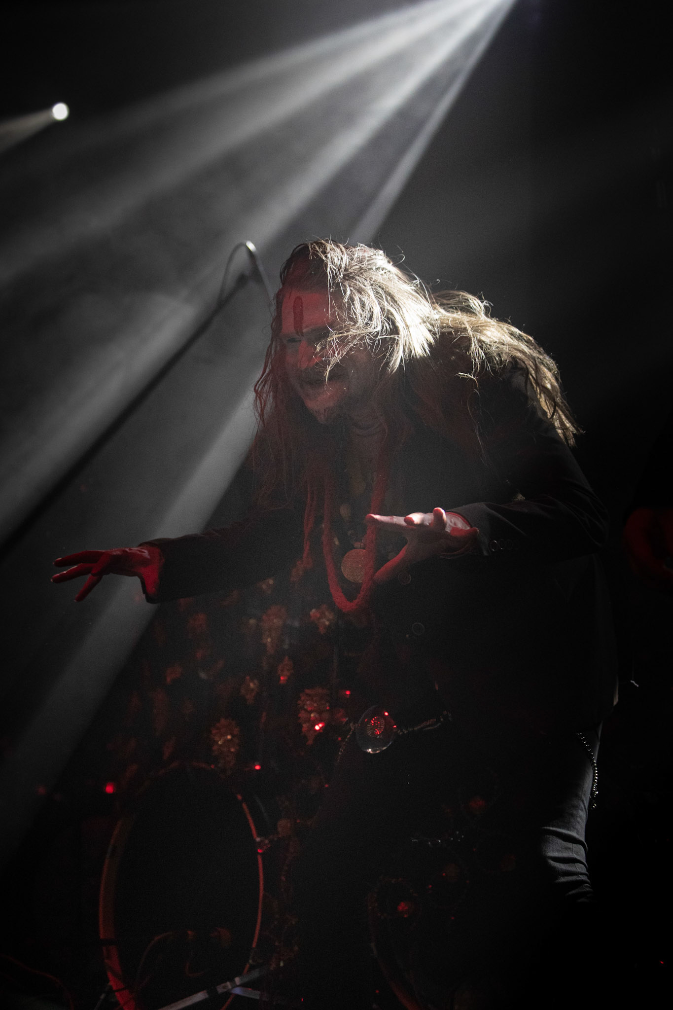 15.12.2019 koncert norweskiego zespołu Dødheimsgard, Merry Christless 2019, Warszawa Klub Progresja,
zespół Vicotnika - Yusaf Parvez, alternatywny metal, industrial metal,
n/z Yusaf "Vicotnik" Parvez - gitara, śpiew,
n/z Lars-Emil Måløy - gitara basowa,
n/z Tommy Thunberg - gitara,
n/z Øyvind Myrvoll - perkusja,
New Aeon Musick, Knock Out Productions
fot. Andrzej Wasilkiewicz/REPORTER