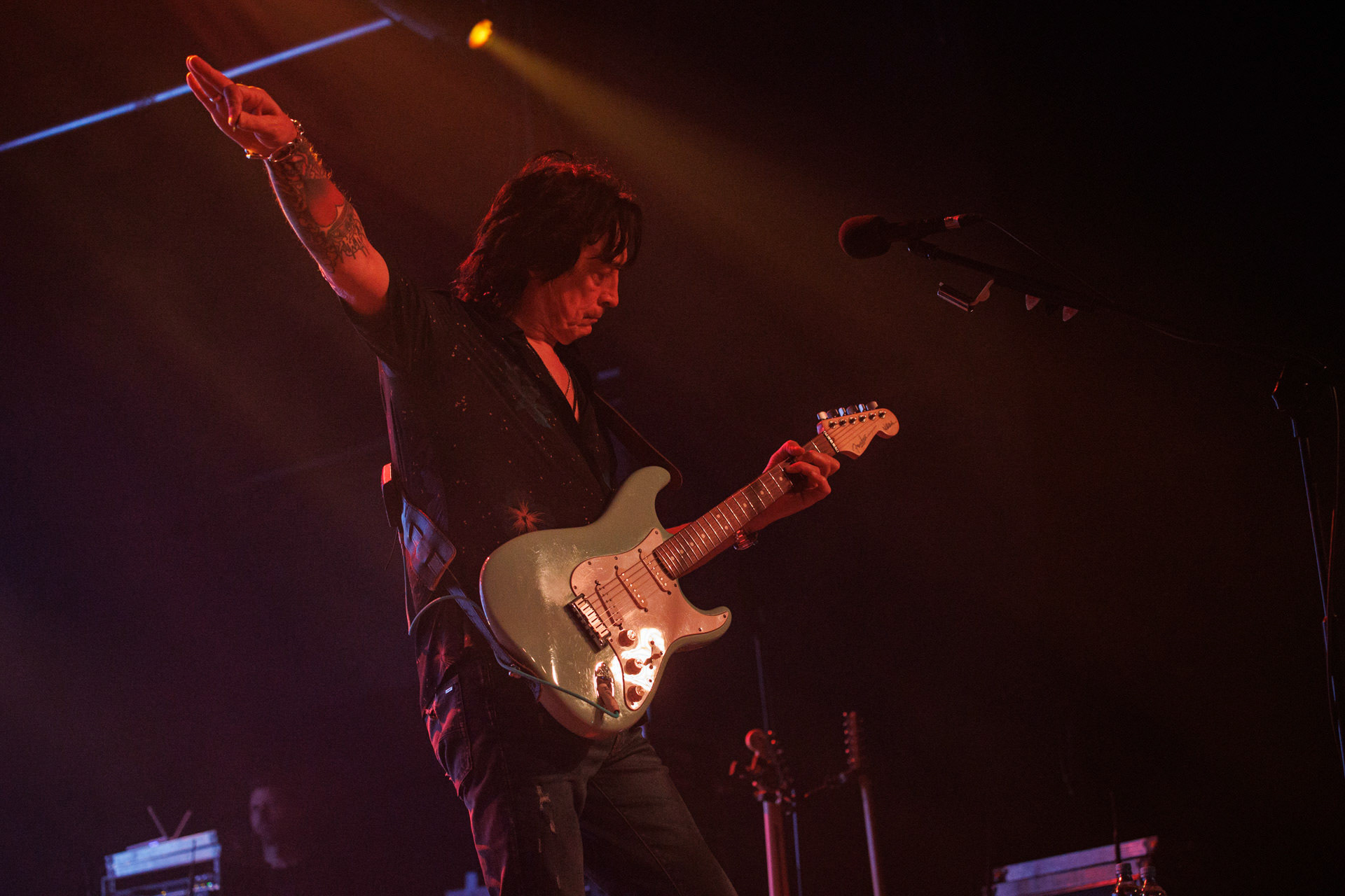 Koncerty Lady Pank - LP1 - w Klubie Stodola. LP1 - 35 lata od premiery albumu.n/z. Jan Borysewicz – gitara,  Fot. Andrzej kaziq Wasilkiewicz/Reporter