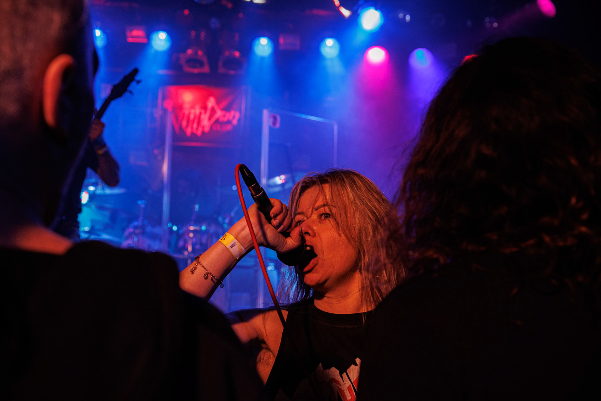 War-Saw - thrashmetal.Koncert Czwarta Fala MMXXII klub VooDoo Warszawa.n/z Marek Agnostic Molenda - gitara,n/z Tomek Zyclon Weglewski - bas,n/z Pawel Abaddon Rekowski - gitara,n/z Sylwia Papierska - wokal,n/z Pawel Pawulon Jaroszewicz - drums,Fot. Andrzej Wasilkiewicz/kaziq.com