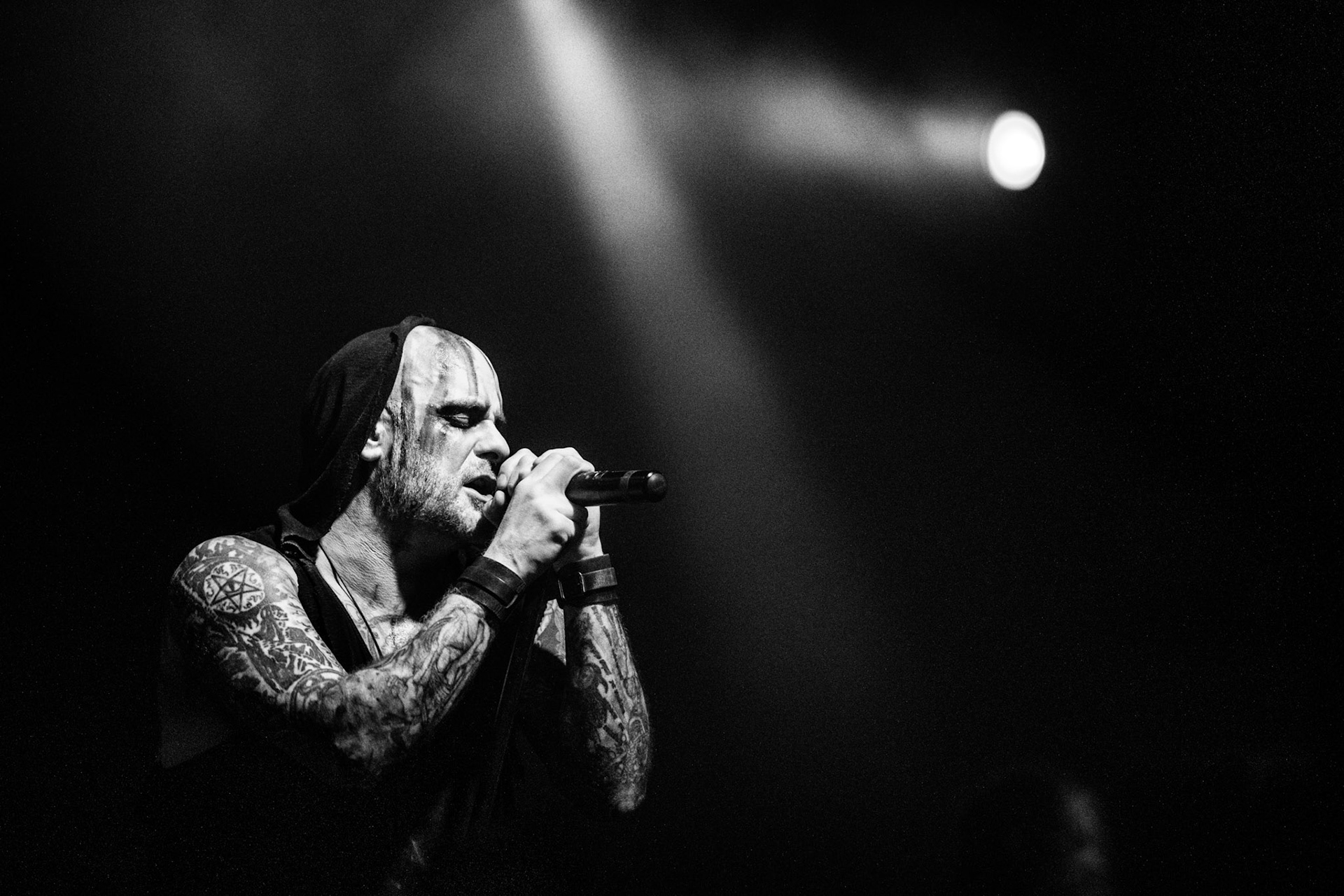 21.12.2019 Metalowa Wigilia 2019 w warszawskiej Progresji.
Koncert zespołu Primordial, irlandzki metal.
Massive Music 
fot. Andrzej Wasilkiewicz/REPORTER