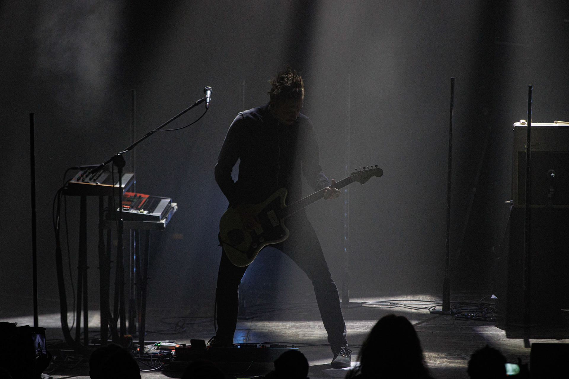 27.11.2021 TIDES FROM NEBULA koncert, Warszawa klub Progresja,Knock Out Productions, Mystic Production,Post-rock, muzyka alternatywna, progresywny rock.n/z Maciej Karbowski – gitara, instrumenty klawiszowen/z Przemek Weglowski – gitara basowan/z Tomasz Stolowski – perkusjaFot. Andrzej Wasilkiewicz/Reporter