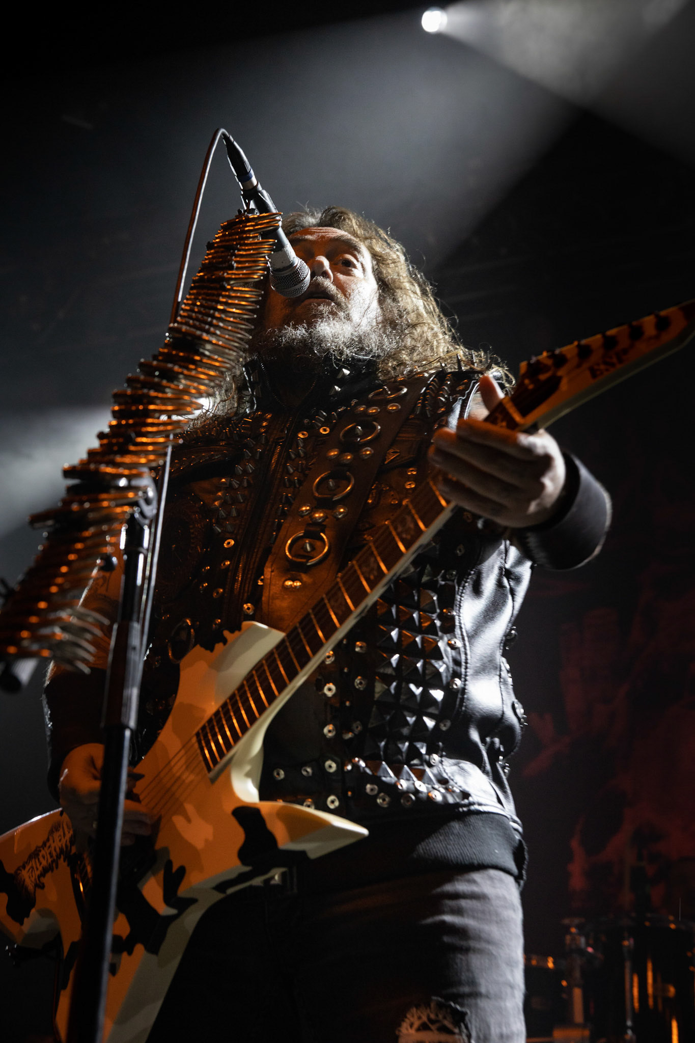 nz. Max Cavalera wokal gitara, Europejska trasa koncertowa Return Beneath Arise - Cavalera Conspiracy. 
Max i Iggor Cavalera ex-Sepultura.
Koncert w warszawskiej Progresji 20.11.2019
Live Nation Polska
groove metal, thrash metal, metal, 
fot. Andrzej Wasilkiewicz/Reporter