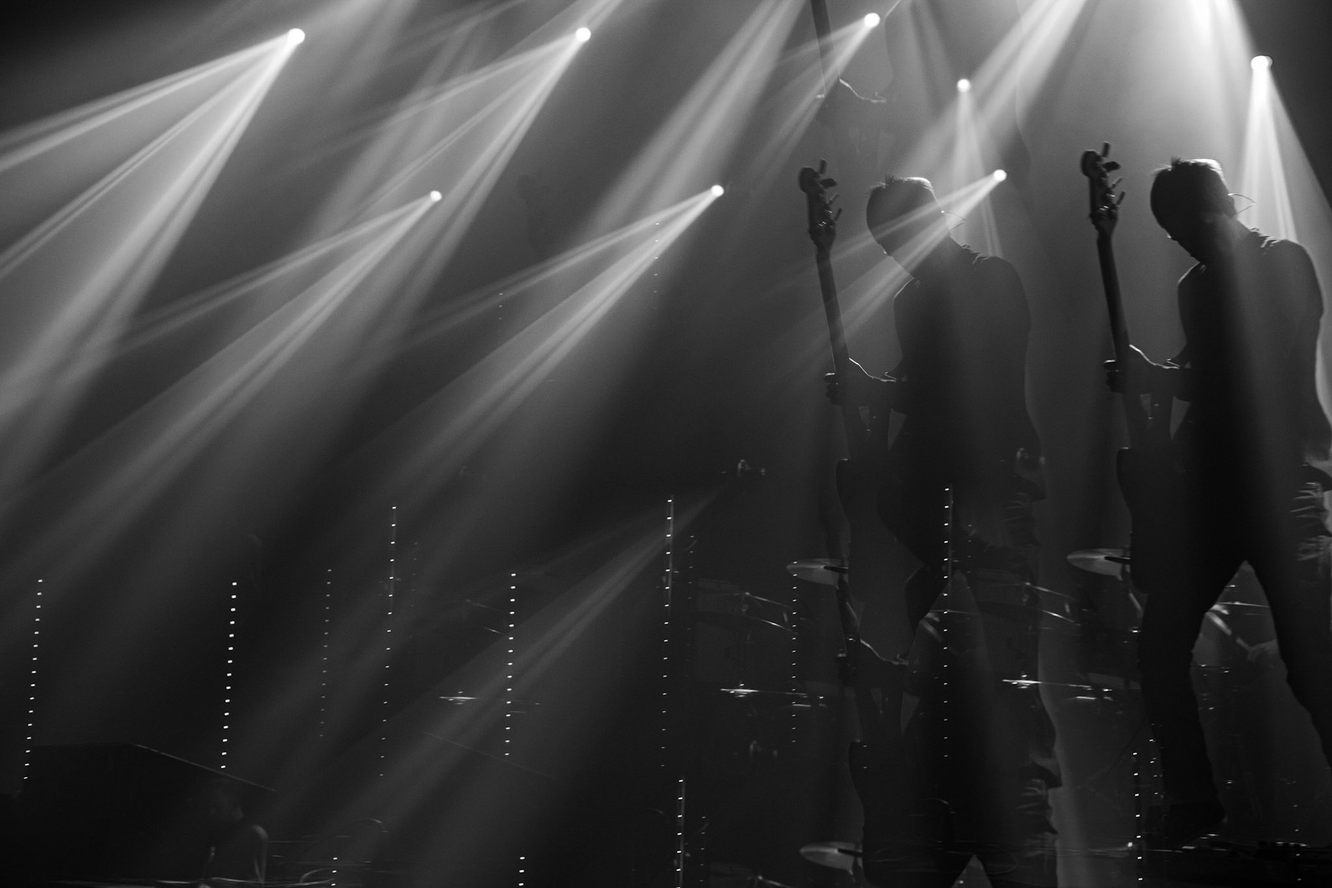 27.11.2021 TIDES FROM NEBULA koncert, Warszawa klub Progresja,Knock Out Productions, Mystic Production,Post-rock, muzyka alternatywna, progresywny rock.n/z Maciej Karbowski – gitara, instrumenty klawiszowen/z Przemek Weglowski – gitara basowan/z Tomasz Stolowski – perkusjaFot. Andrzej Wasilkiewicz/Reporter