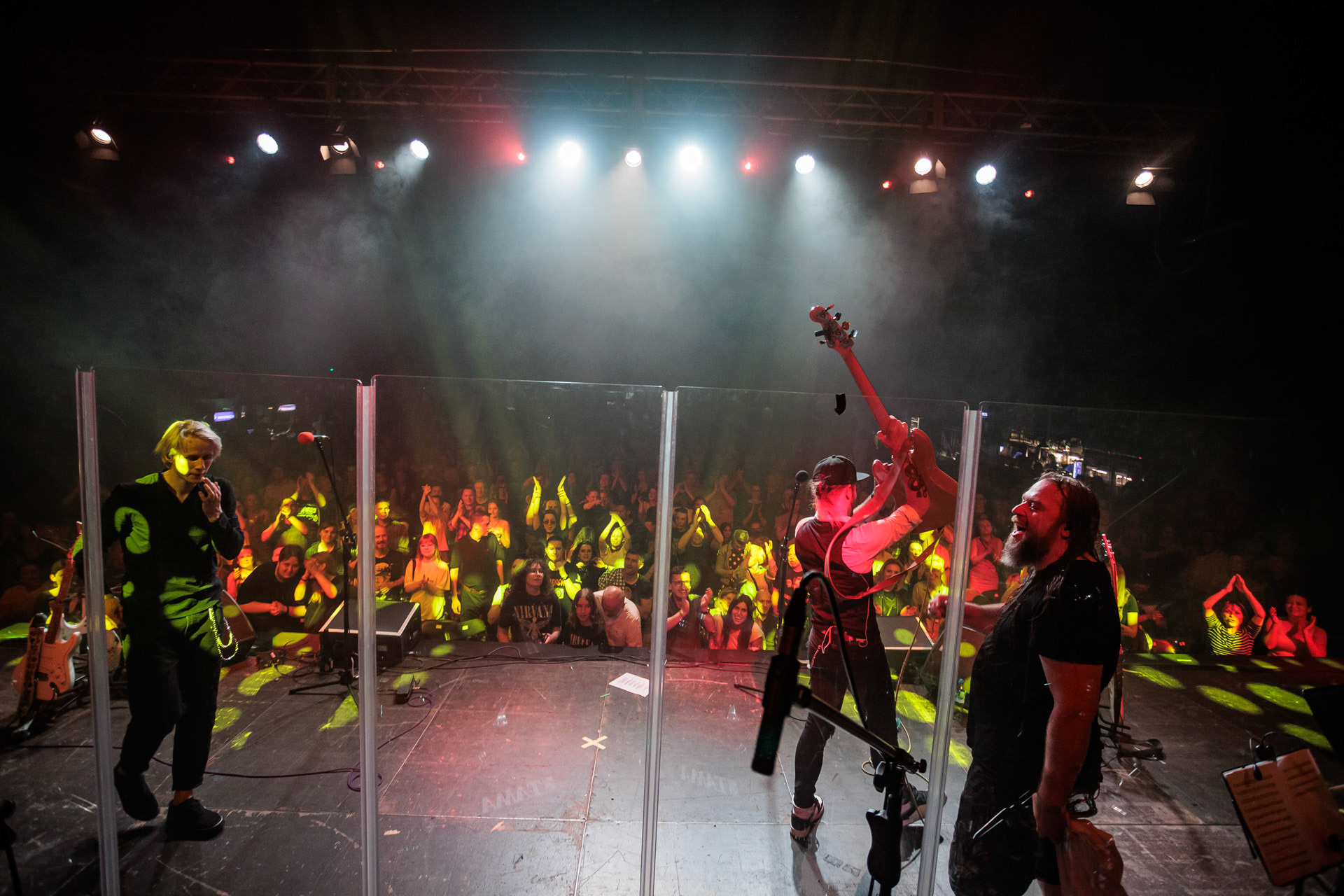 20.05.2022 MIKE:TARA - Nirvana Symfonicznie, warszawski klub Progresja.MIKE:TARA zespol rokowy Kijowa, oraz Lubelska Orkiestra Muzyki Rozrywkowej FeelHarmonia.fot. Andrzej Wasilkiewicz/Reporter