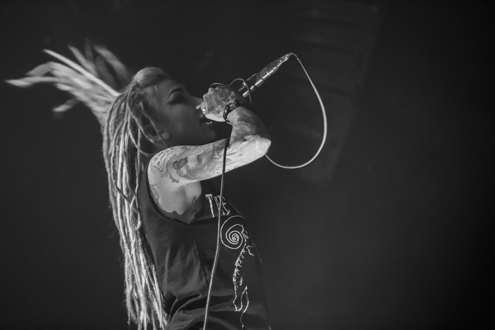 01.03.2019 Infected Rain- koncert warszawska Progresja, Infected Rain Moldovan nu metal, nu metalcore,
Vadim "Vidick" Ozhog - guitars, 
Vladimir Babici - bass, 
Serghei Babici - guitars, 
Eugen Voluta - drums,
Elena "Lena Scissorhands" Cataraga - vocals,