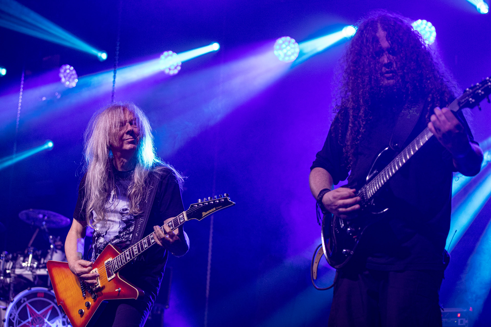 12.09.2021 - KAT i Roman Kostrzewski - koncert "Do zobaczenia w piekle" Wroclaw, Centrum Koncertowe A2.  Wojtek Hoffman (Turbo)- gitara, fot. Andrzej kaziq Wasilkiewicz