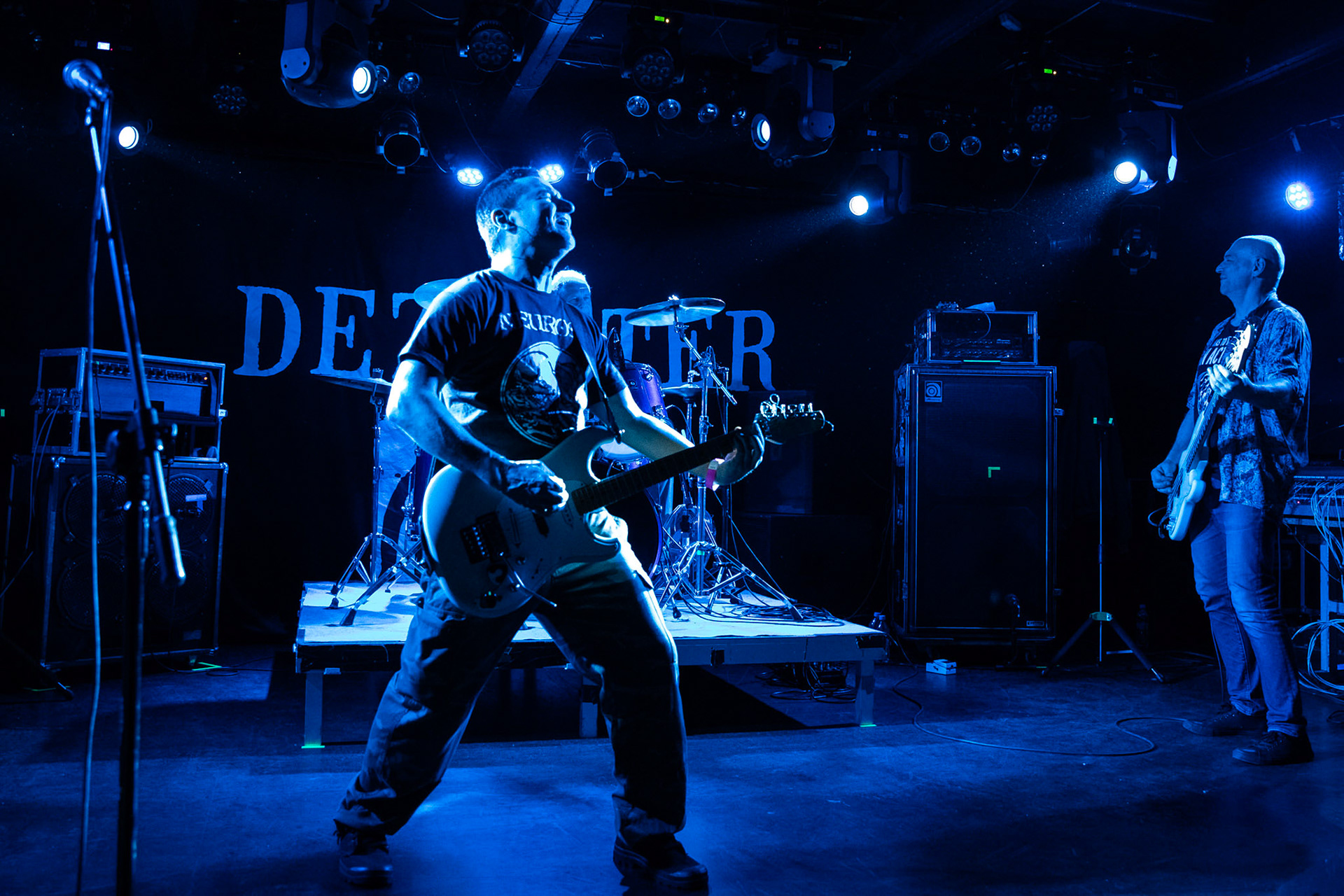 8.12.2018r Dezerter koncert Proxima, Robert Robal Matera gitara, wokal, Krzysztof Grabowski perkusja, fot. Andrzej Wasilkiewicz/Reporter