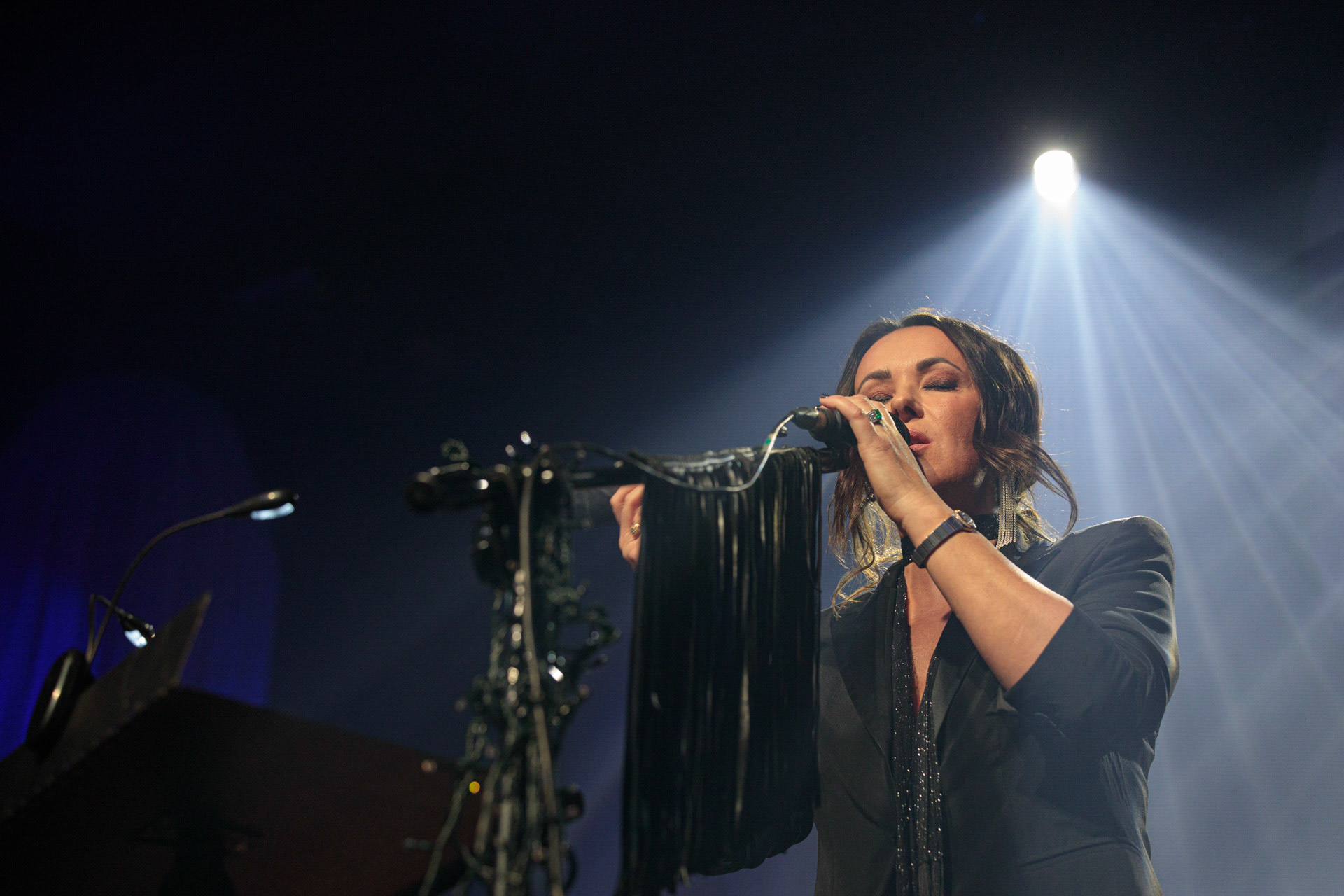 5.12.2021 Kasia Kowalska akustycznie w Klubie Stodola.n/z Kasia Kowalska - wokal,n/z Jerzy Runowski - gitara,n/z Pawel Grudniak - bass,n/z Marcin Karel - gitara,n/z Barek Pawlus - perkusja,Rock, rock progresywny, rock alternatywny, polski rock, pop-rock.fot. Andrzej Wasilkiewicz/Reporter