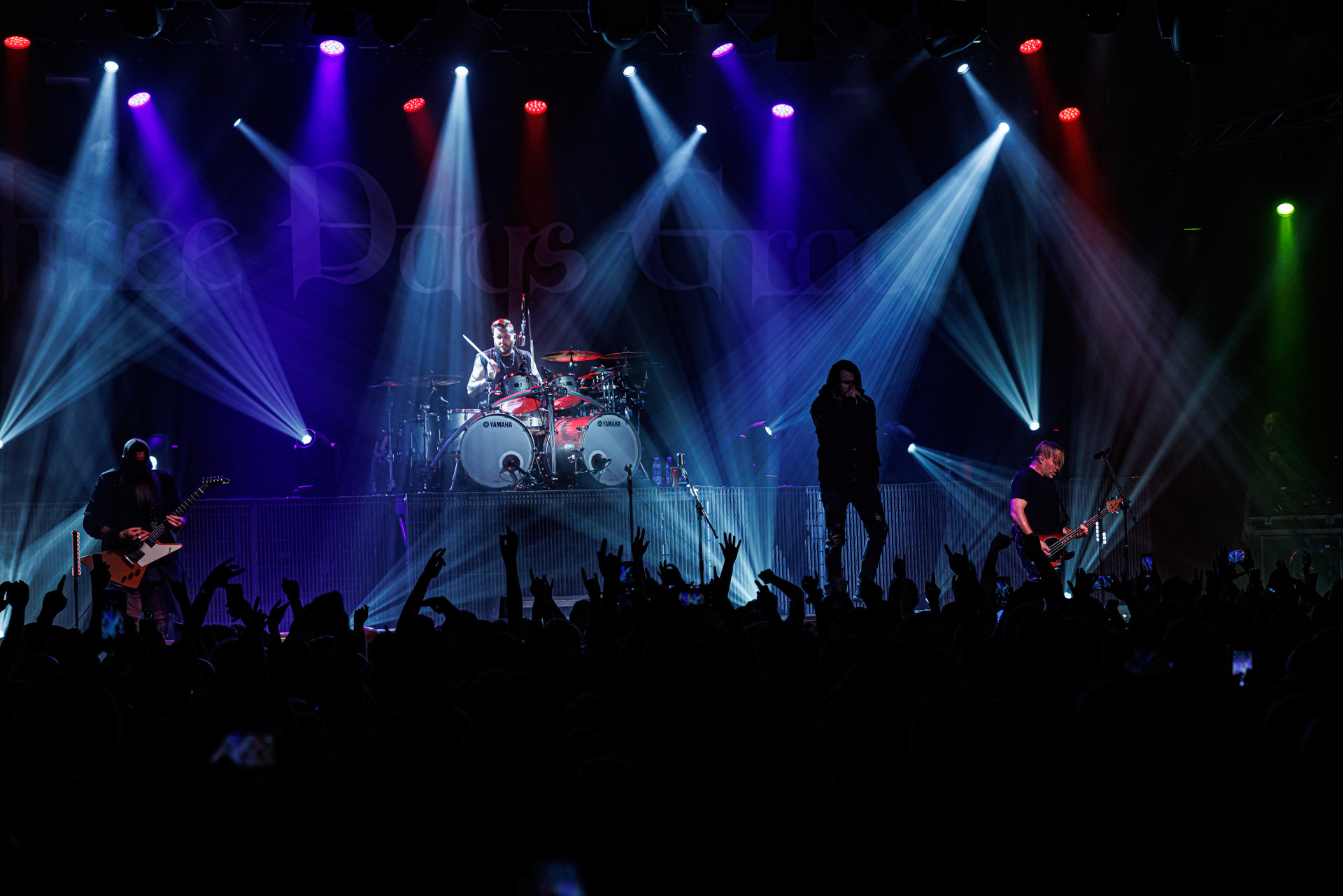 7.10.2022 Warszawski koncert Three Days Grace w klubie Progresja.Kanadyjczycy promuja nowy album EXPLOSIONS.n/z Barry Stock – gitara, n/z Brad Walst – gitara basowa, n/z Neil Sanderson – perkusja, instrumenty klawiszowe, n/z Matt Walst – wokal,Produkcja Knock Out Productions, Fot. Andrzej Wasilkiewicz/Reporter